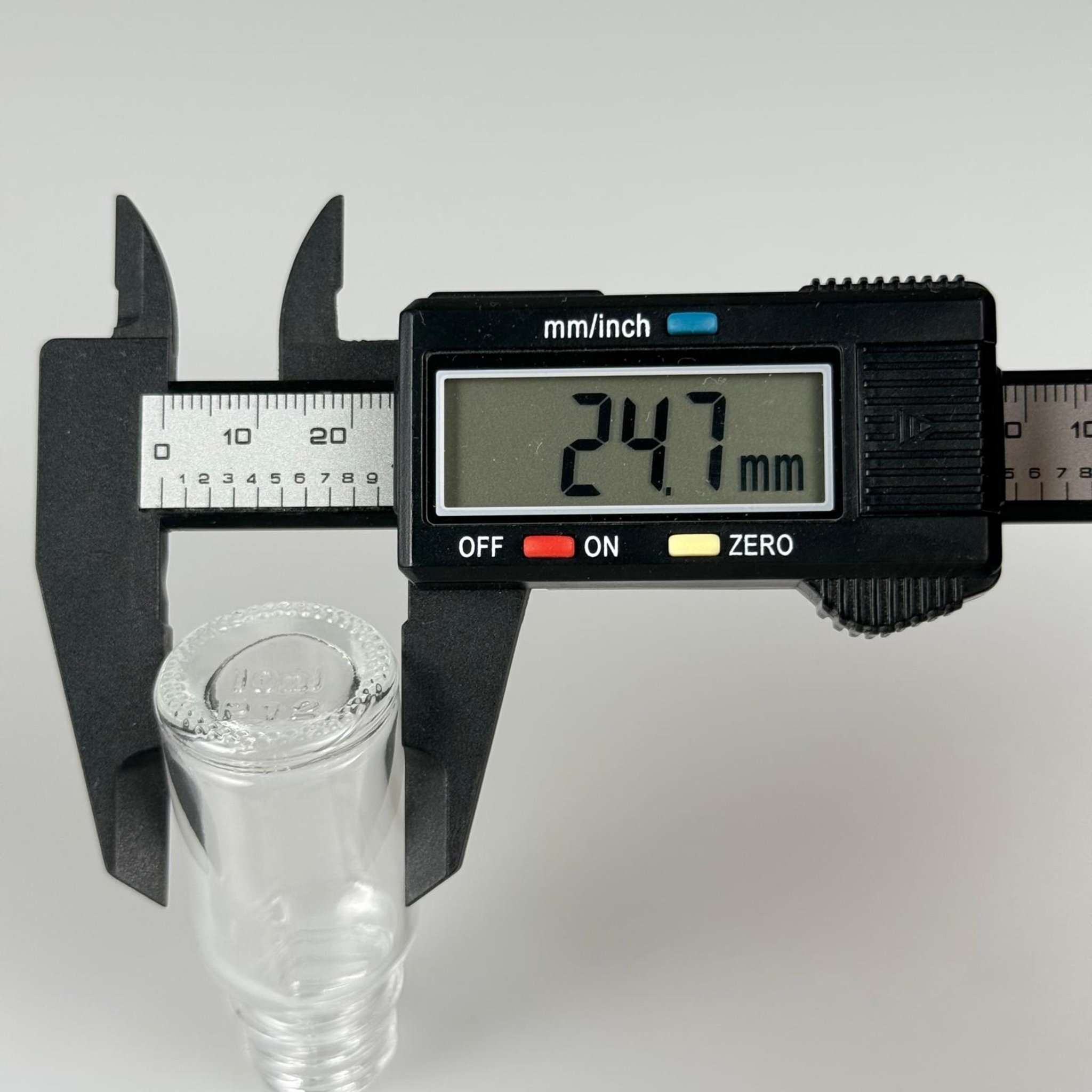 10 CC ŞEFFAF CAM ŞİŞE + KÖPÜK CONTALI SİYAH ALÜMİNYUM METAL KAPAKLI TAKIM - 10 ML ŞEFFAF CAM ŞİŞE