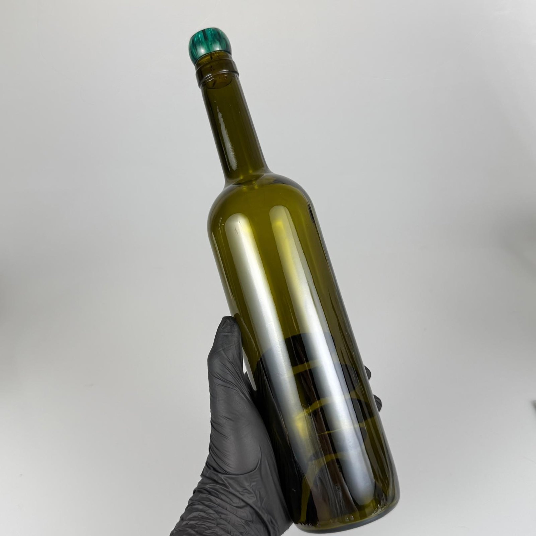 0,75 LT MANTAR TIPALI CAM ŞİŞE - 750 CC YEŞİL CAM ŞİŞE + YEŞİL MANTAR TIPA