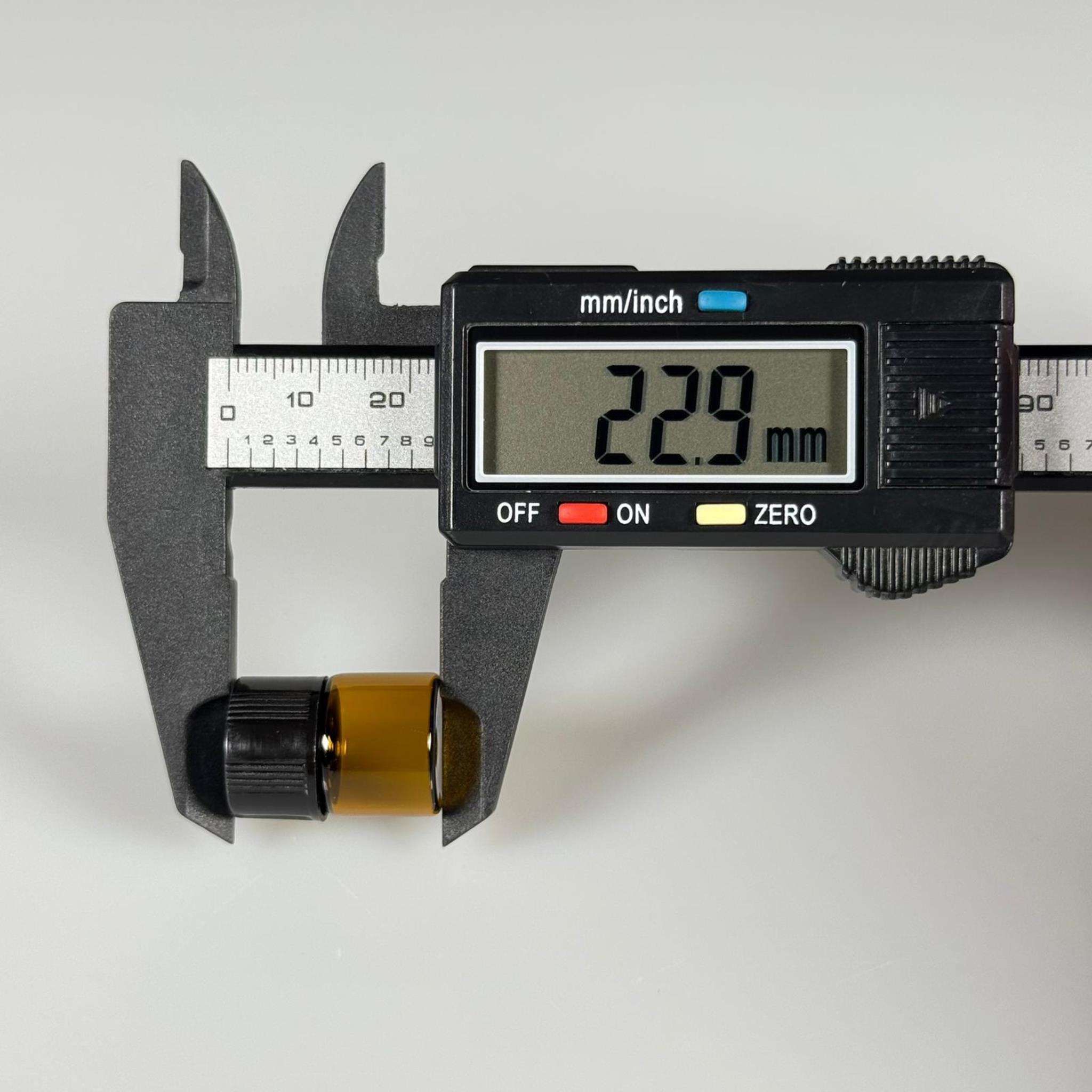 1 CC AMBER CAM ŞİŞE - SİYAH KAPAKLI - 1 ML KAPAKLI CAM ŞİŞE