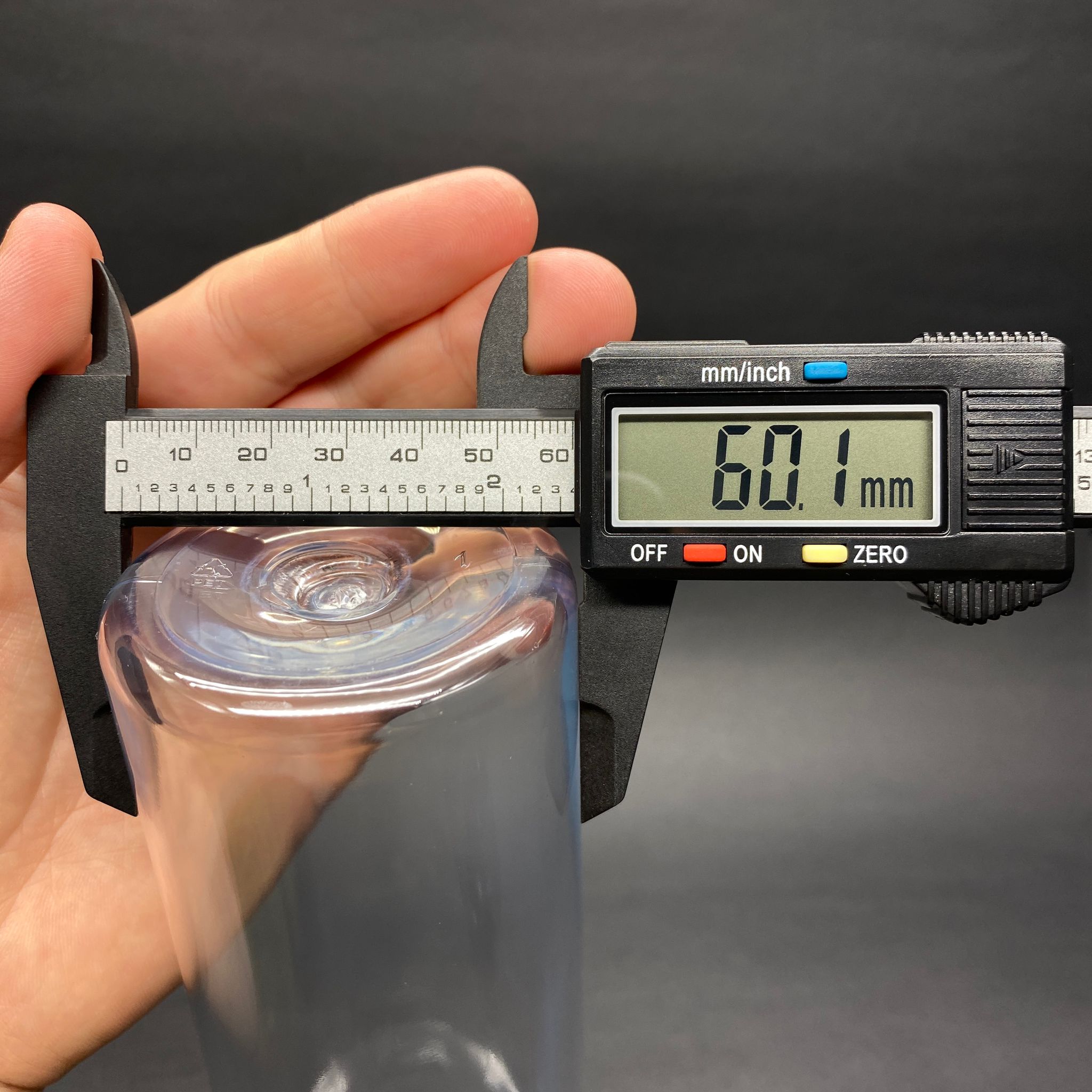 500 CC DORİKA SİLİNDİR PET ŞİŞE - SİYAH TRİGER SPREYLİ (DUMAN ŞEKLİNDE PÜSKÜRTÜR) - (60 GR) CAM GÖRÜNÜMLÜ SERT KALIN KIRILMAZ 500 ML SİLİNDİR PLASTİK ŞİŞE