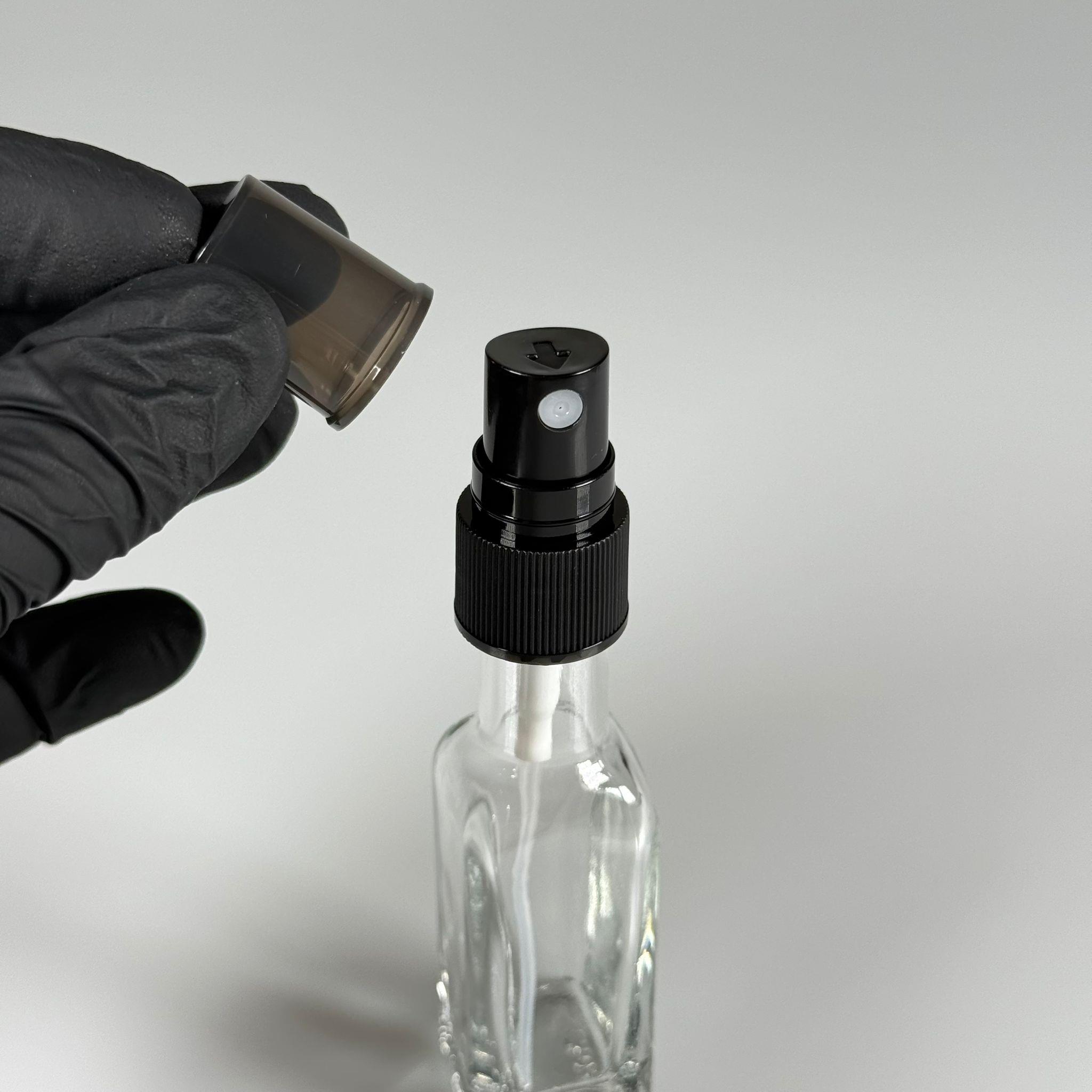 20 CC MARASKA KÖŞELİ SPREYLİ CAM ŞİŞE  - 20 ml kare cam şişe siyah fısfıslı