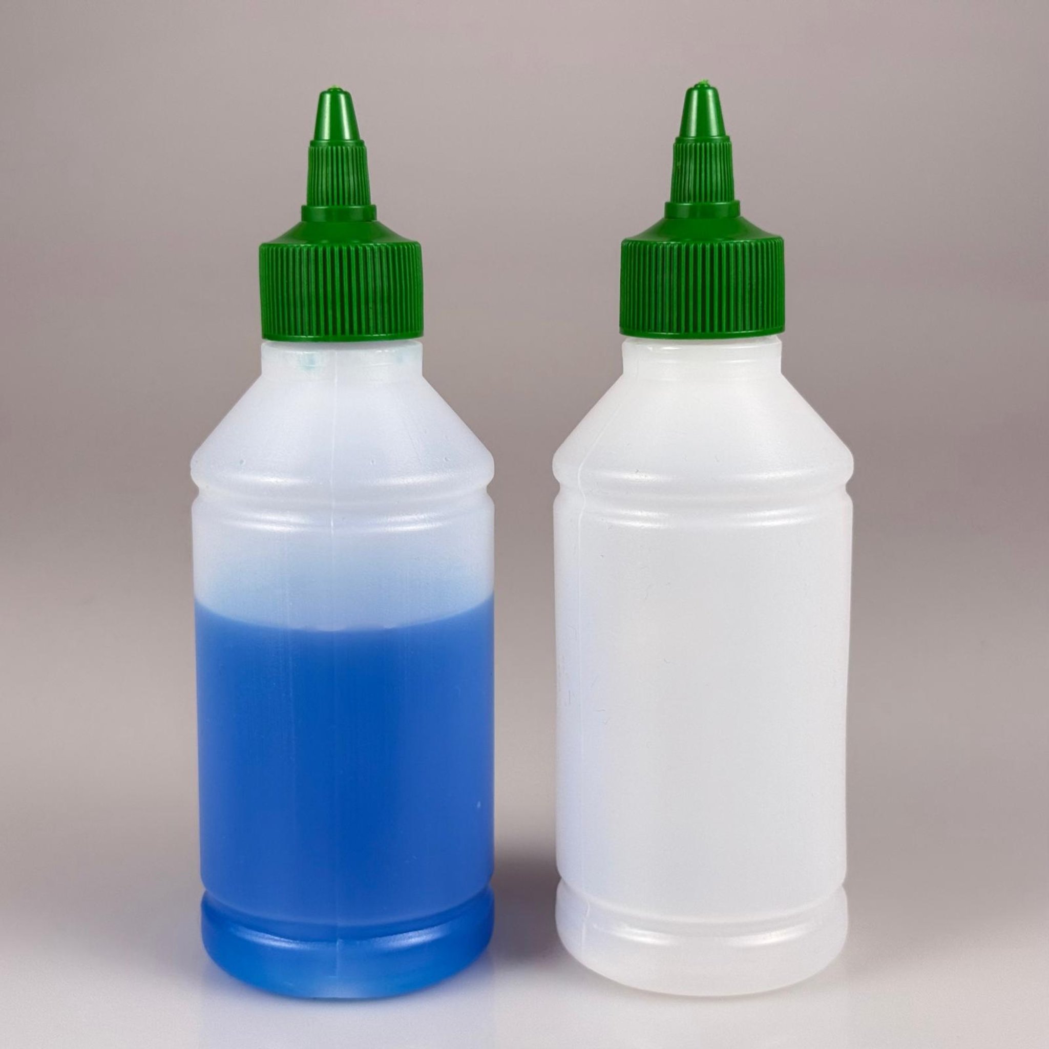 ZEYTİNYAĞI, SOS, ACI SOS, SİRKE, SRIRACHA VB BOŞ ŞİŞELERİ - YEŞİL SİVRİ TWİST AKITICI KAPAK + 250 ML NATÜREL POLİETİLEN PLASTİK ŞİŞE TAKIM