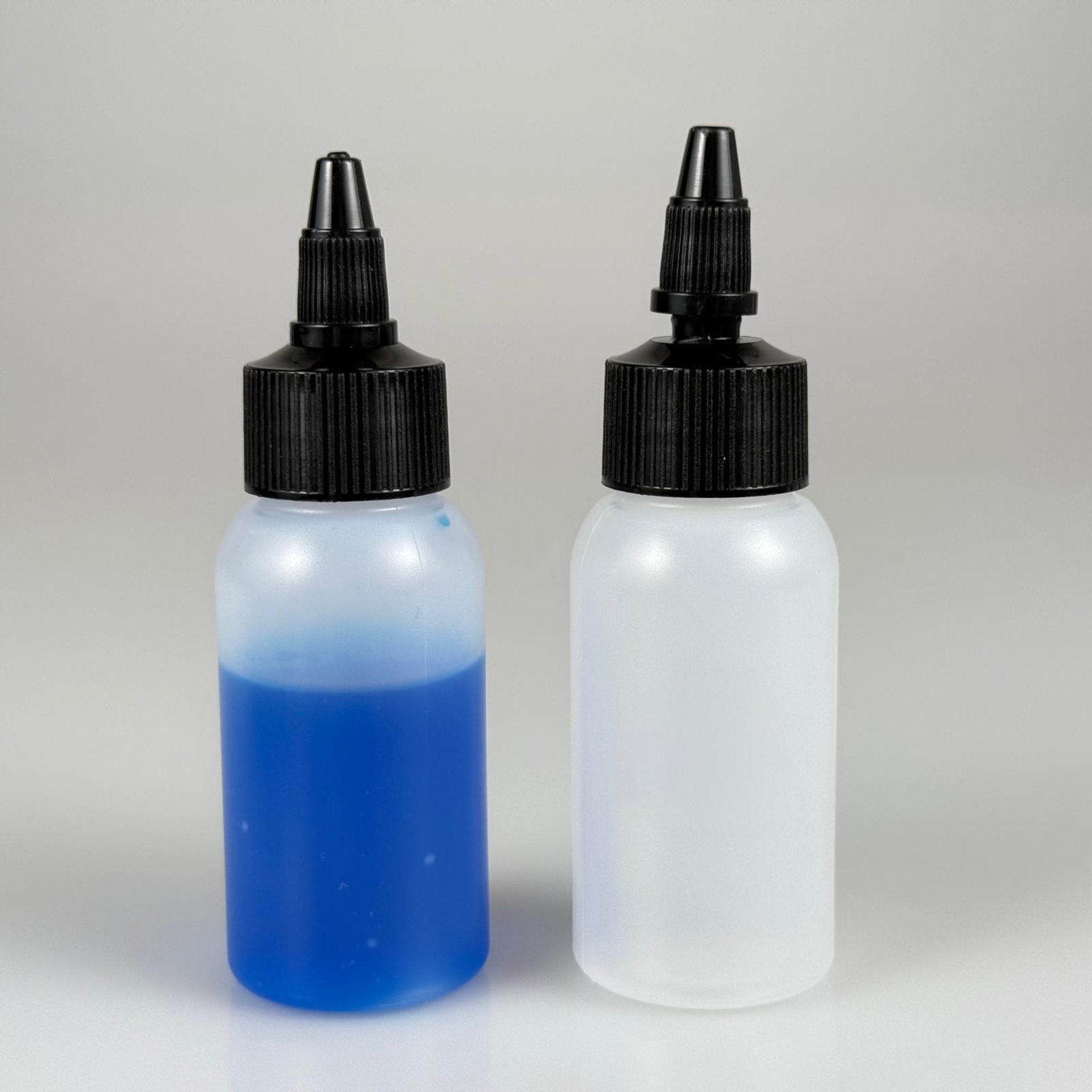 50 ML SIKILABİLİR YUMUŞAK POLİETİLEN PE PLASTİK ŞİŞE - SİYAH FLİPTOP AKITICI ŞAMPUAN KAPAKLI - 50 cc sos, yağ, kartuş, mürekkep vb için boş şişeler