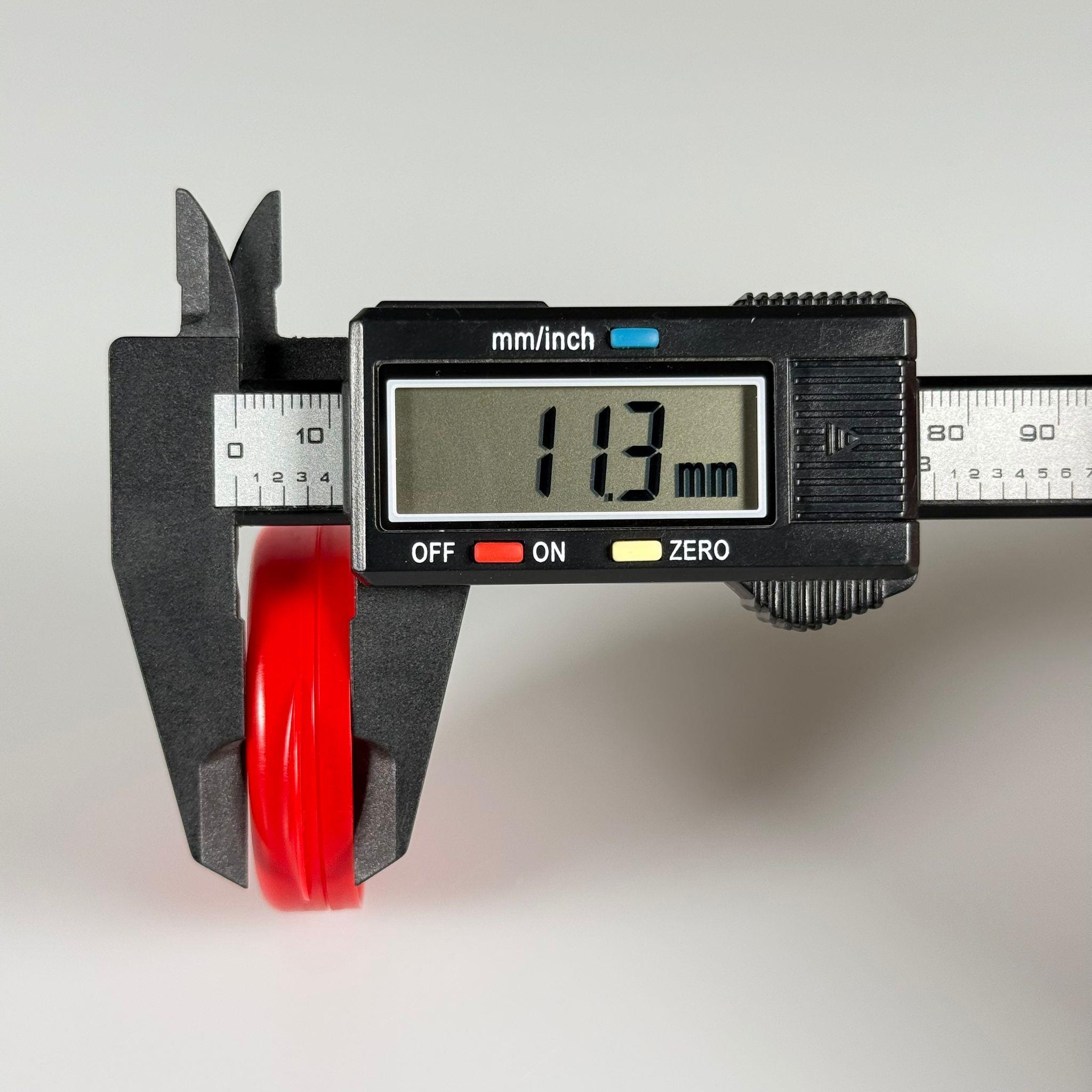 44/11 MM PLASTİK AYRAN KAPAĞI KIRMIZI KİLİTLİ YIRTMAÇLI GEÇMELİ KAPAK - CAM SÜT ŞİŞESİ KAPAĞI - CAM AYRAN ŞİŞESİ KAPAK