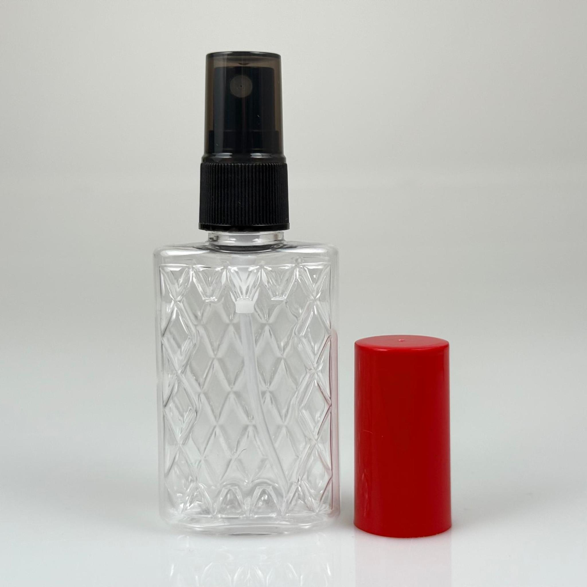 50 CC ŞEFFAF PET KÖŞELİ PARFÜM ŞİŞESİ - SİYAH SPREYLİ - KIRMIZI KORUMA KAPAKLI - 50 ML PLASTİK PARFÜM - KOLONYA ŞİŞESİ