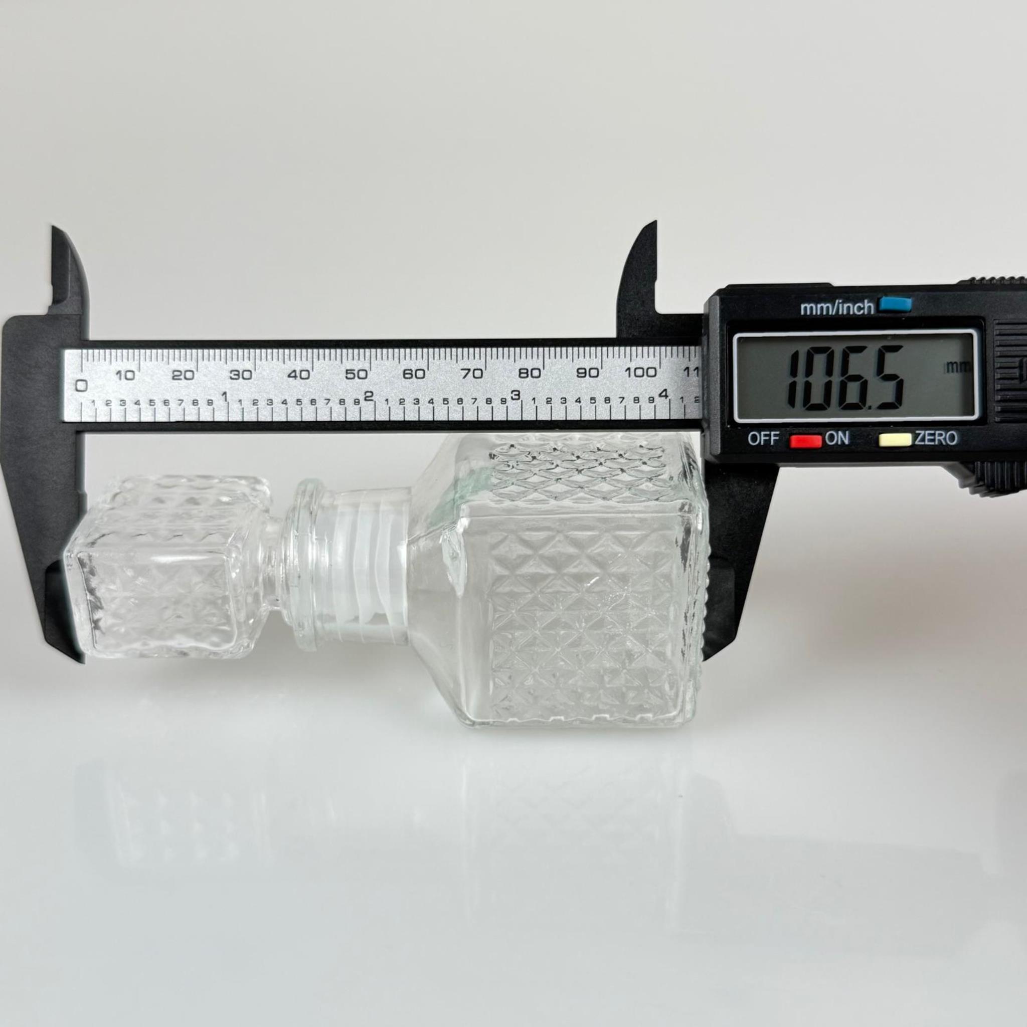KARE LÜKS MODEL CAM BAMBU ODA KOKUSU ŞİŞESİ + CAM TIPA + 3 ADET FİBER BAMBU ÇUBUK - 50 ML SET TAKIM - HEDİYELİK PROMOSYON LÜX DİFFUSER ŞİŞELERİ