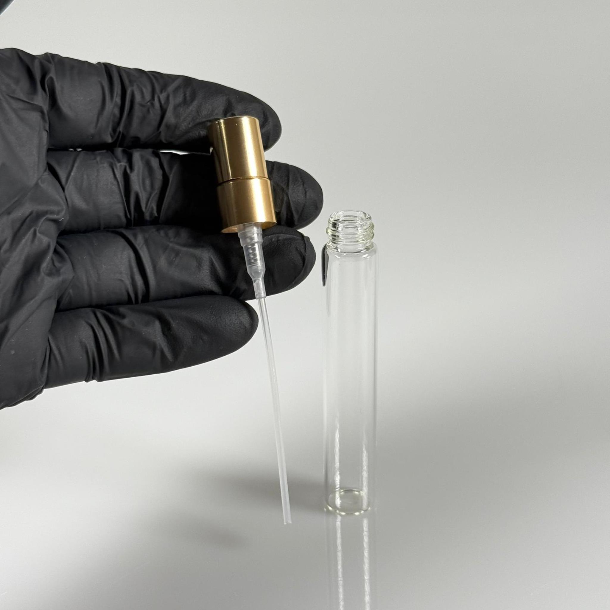 8 CC TESTER PARFÜM ŞİŞESİ - CAM KALEM PARFÜM ŞİŞESİ GOLD METAL SPREYLİ KAPAKLI TAKIM - 8 ML CAM TÜP PARFÜM ŞİŞESİ - VİDALI SPREY VALF TEKRAR DOLDURULABİLİR - HEDİYELİK CAM KOLONYA ŞİŞESİ - DÜĞÜN, NİŞAN, SÖZ, KINA, CENAZE, PROMOSYON İÇİN HEDİYELİK KOLONYA ŞİŞELERİ