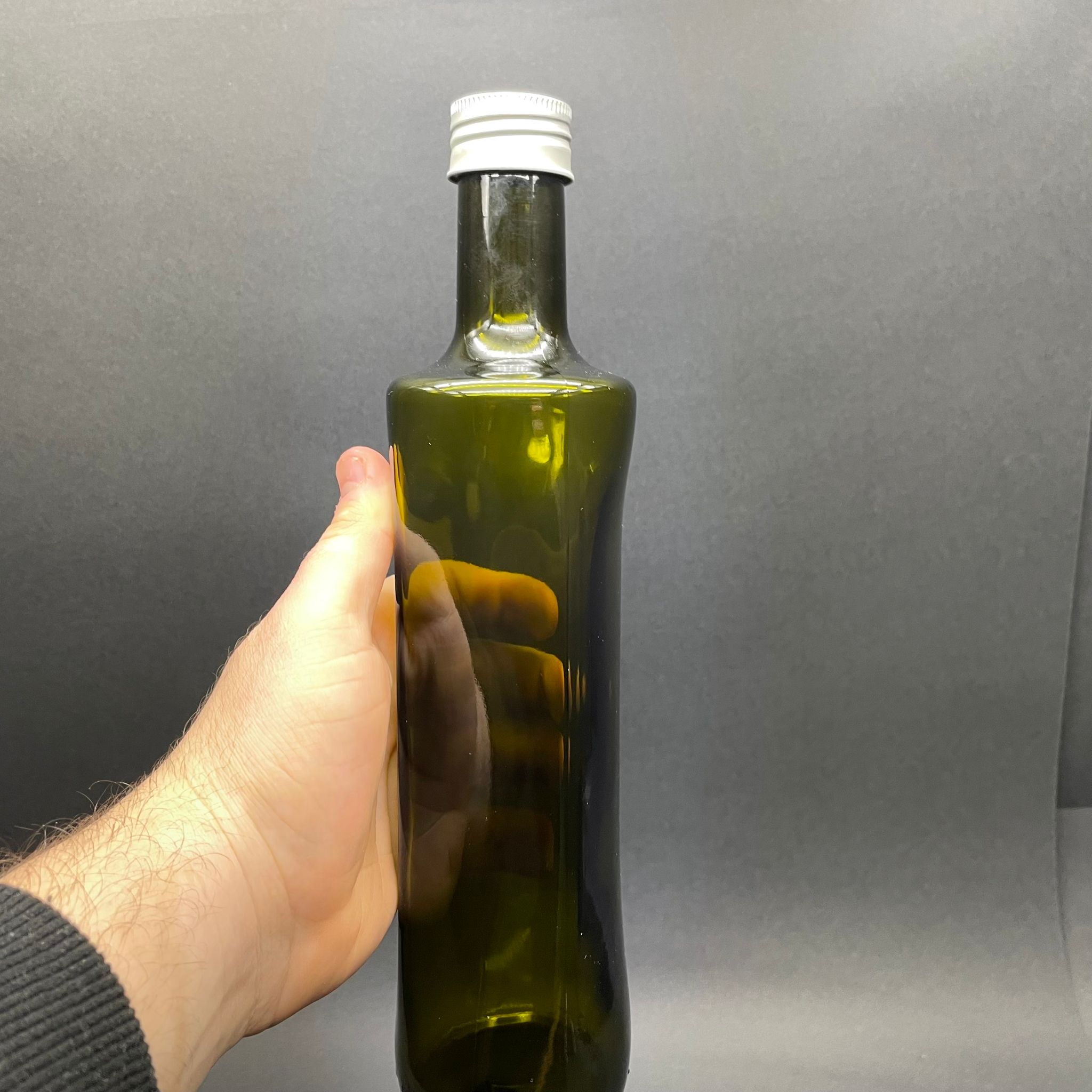 500 CC YEŞİL GEOLİVE CAM ŞİŞE - GÜMÜŞ ALÜMİNYUM KAPAKLI - 500 ML OVAL ŞİŞE - GEOLİVE ŞİŞE 500 ML - zeytinyağı için renkli cam şişeleri - Şişecam Stok Kodu: 127050