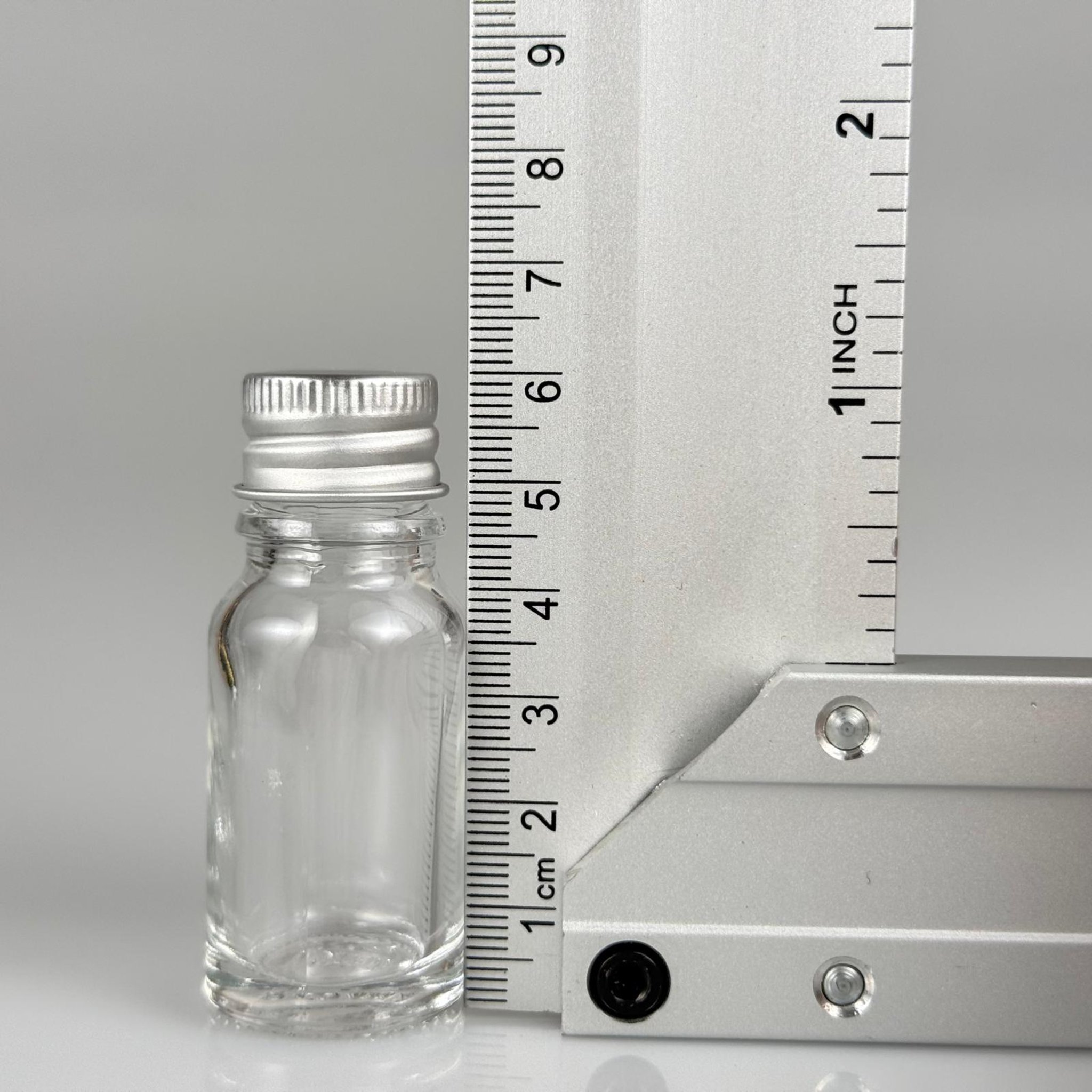 10 CC ŞEFFAF CAM ŞİŞE + KÖPÜK CONTALI GÜMÜŞ ALÜMİNYUM METAL KAPAKLI + DAMLALIKLI KOLONYA TIPALI TAKIM - 10 ML ŞEFFAF CAM ŞİŞE