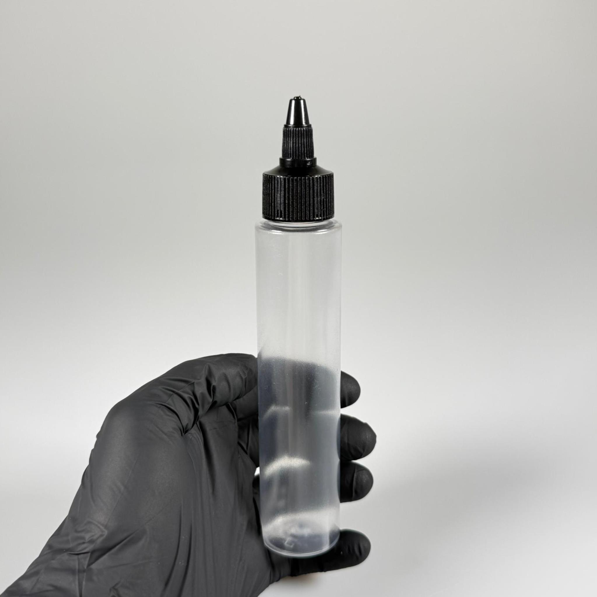 100 CC UZUN SİLİNDİR BUĞULU PET ŞİŞE (24 GR)  - SİYAH TWİST SİVRİ ASANSÖR AKITICI KAPAKLI - 100 ML BİBERİYE SUYU, LAVANTA YAĞI, SAÇ SERUM, TONİK VB İÇİN PLASTİK KOZMETİK AMBALAJLARI