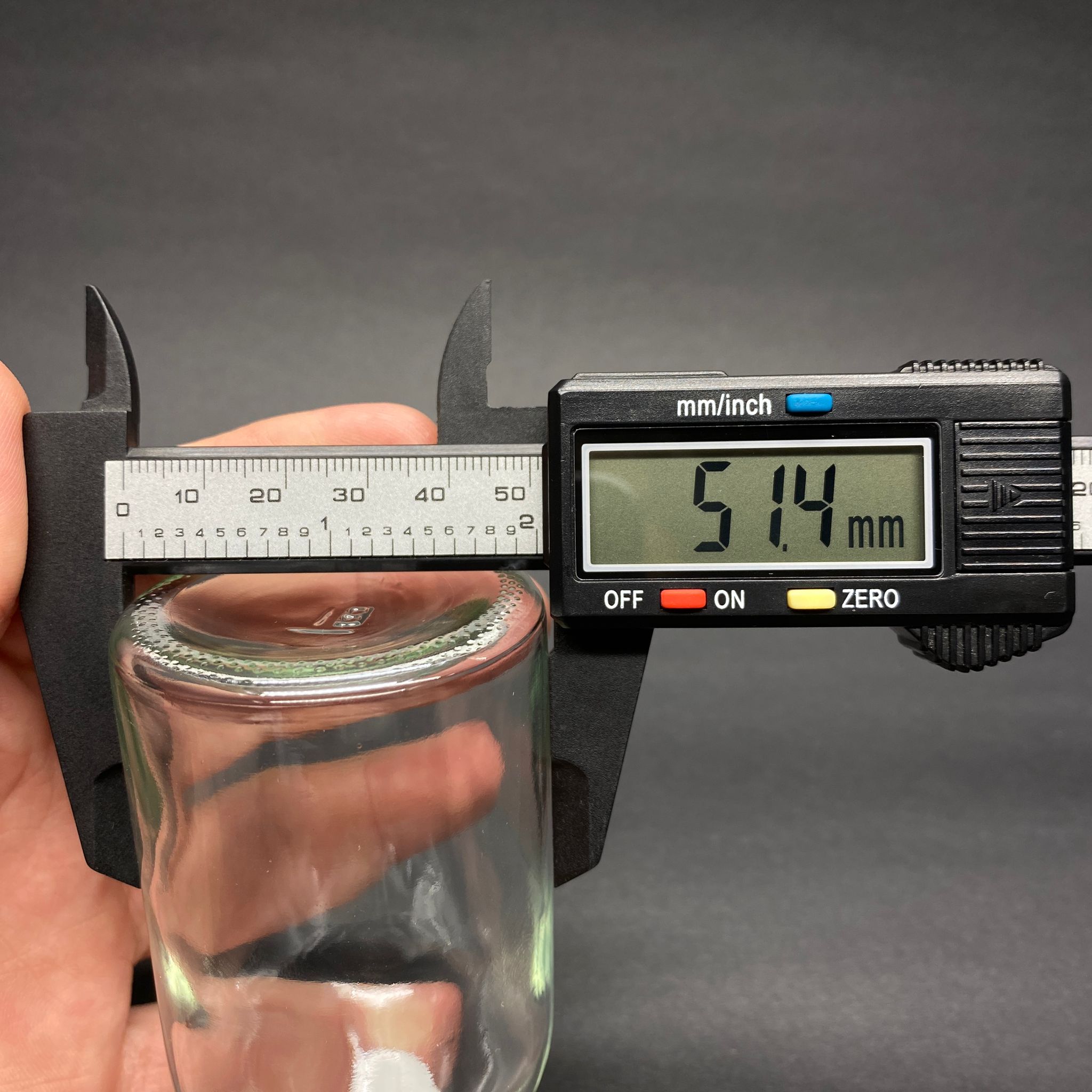 100 CC CAM BAMBU ODA KOKUSU ŞİŞESİ - 100 ML ÇUBUKLU BAMBU ODA KOKUSU ŞİŞESİ - DİFÜZÖR ŞİŞE- CAM ŞİŞE + BEYAZ PLASTİK KAPAK + PLASTİK TIPA + 3 ADET FİBER SİYAH BAMBU ÇUBUK