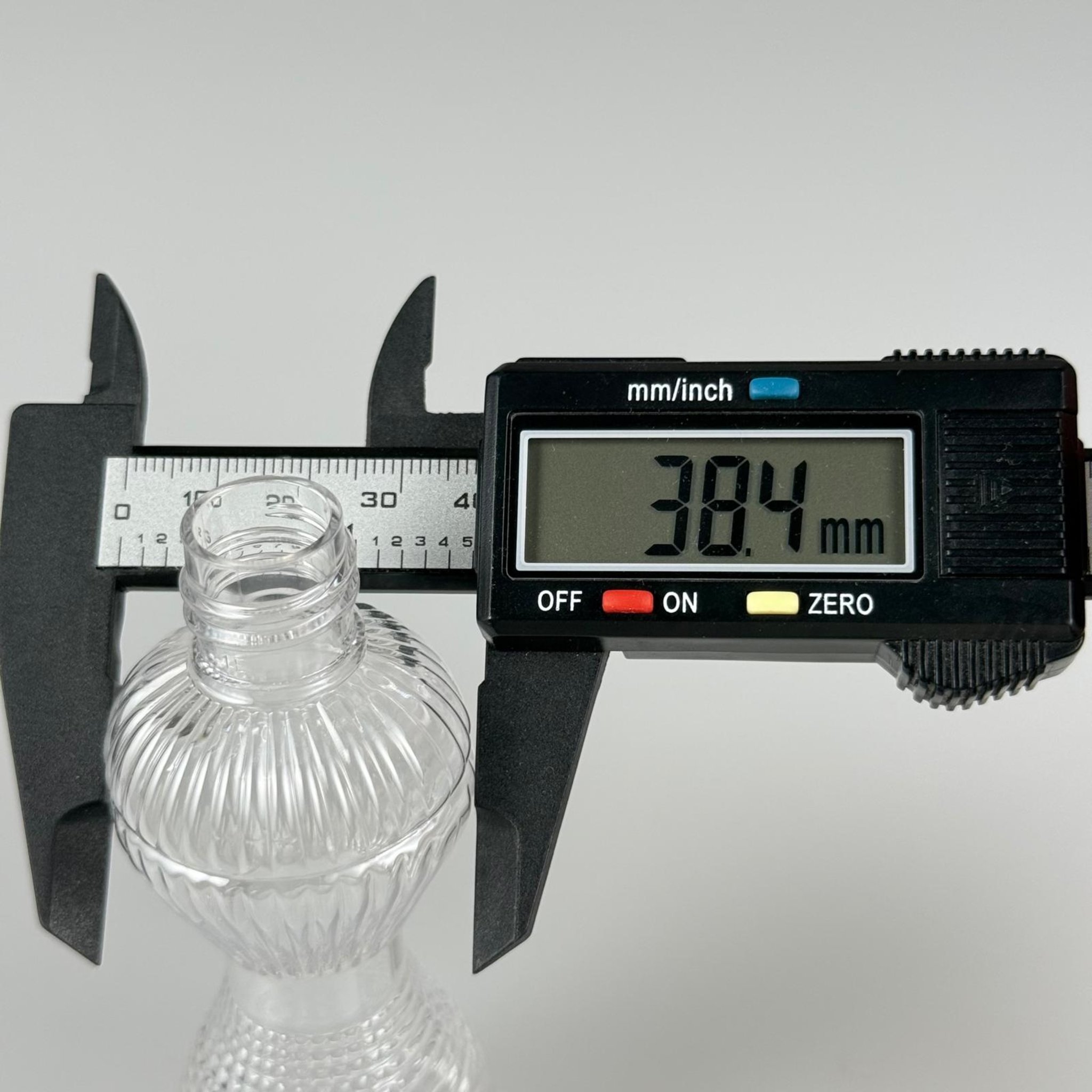 50 CC MİNİ PIRLANTA ŞİŞE + KÖPÜK CONTALI GÜMÜŞ ALÜMİNYUM METAL KAPAKLI TAKIM - 50 ML PLASTİK CAMPET ŞİŞE