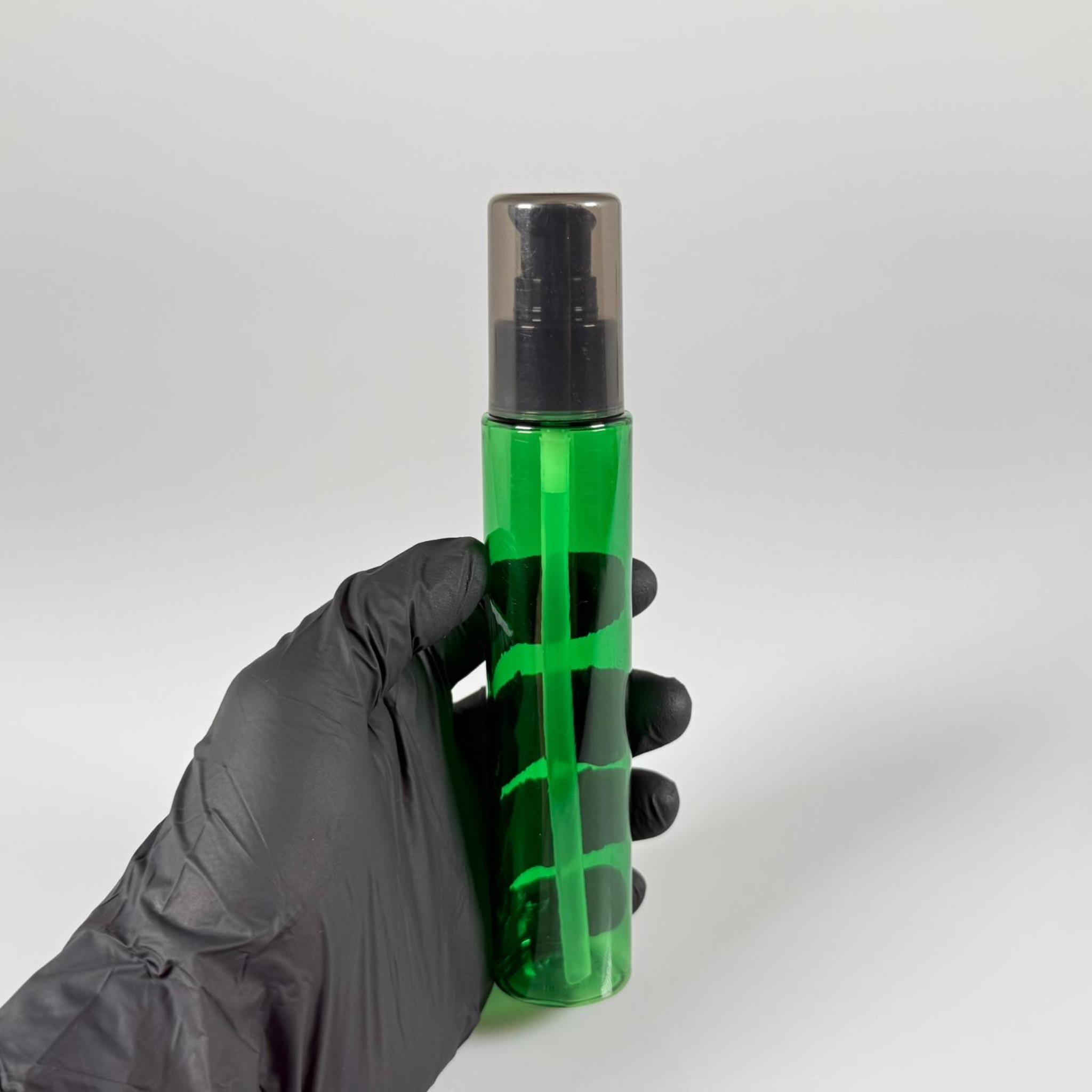 100 CC UZUN SİLİNDİR YEŞİL PET ŞİŞE (24 GR)  - SİYAH LOSYON POMPALI - 100 ML BİBERİYE SUYU, LAVANTA YAĞI, SAÇ SERUM, TONİK VB İÇİN PLASTİK KOZMETİK AMBALAJLARI
