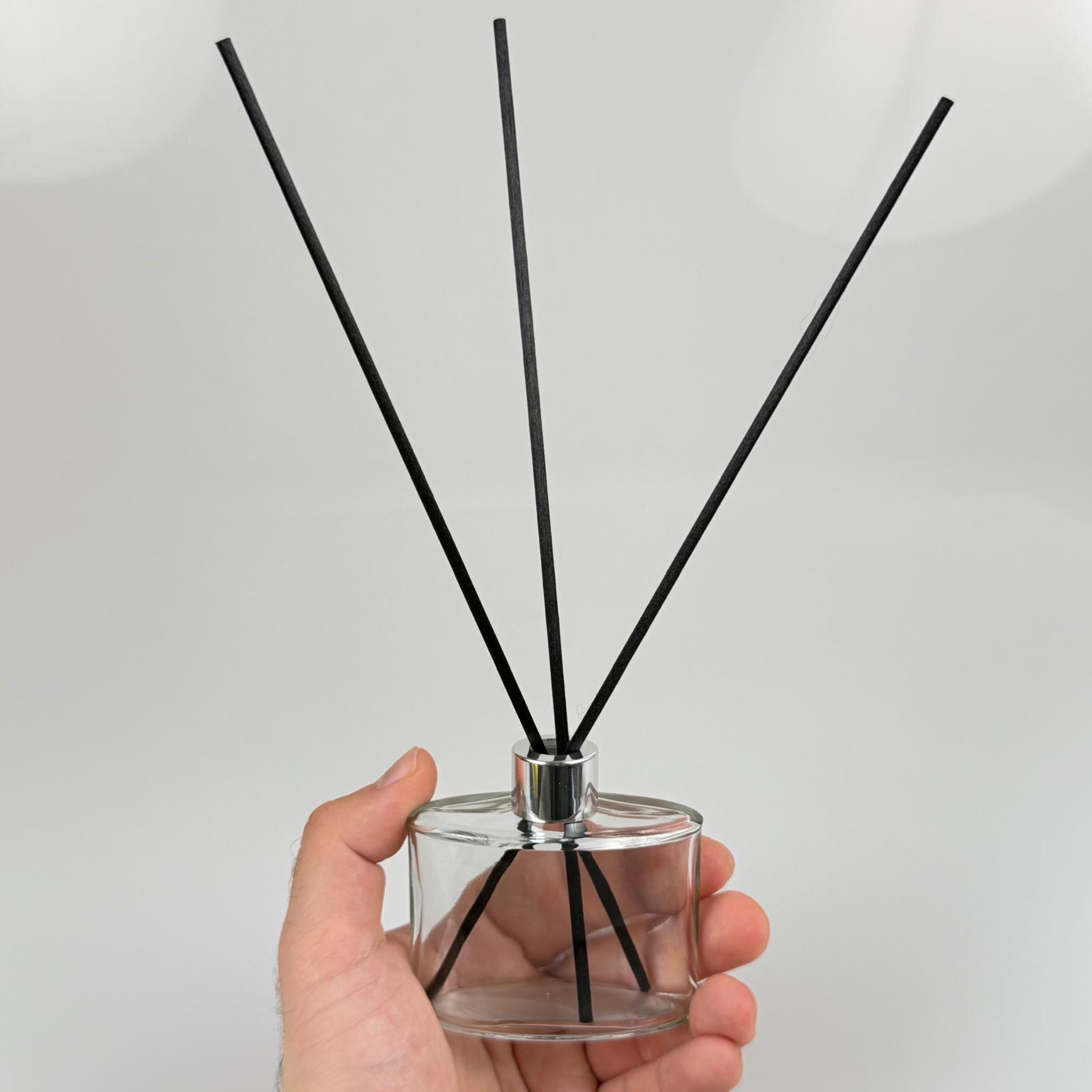 YASSI MODEL CAM BAMBU ODA KOKUSU ŞİŞESİ + METAL GÜMÜŞ KAPAK + TIPA + 3 ADET FİBER BAMBU ÇUBUK - 50 ML SET TAKIM - HEDİYELİK PROMOSYON DİFFUSER ŞİŞELERİ