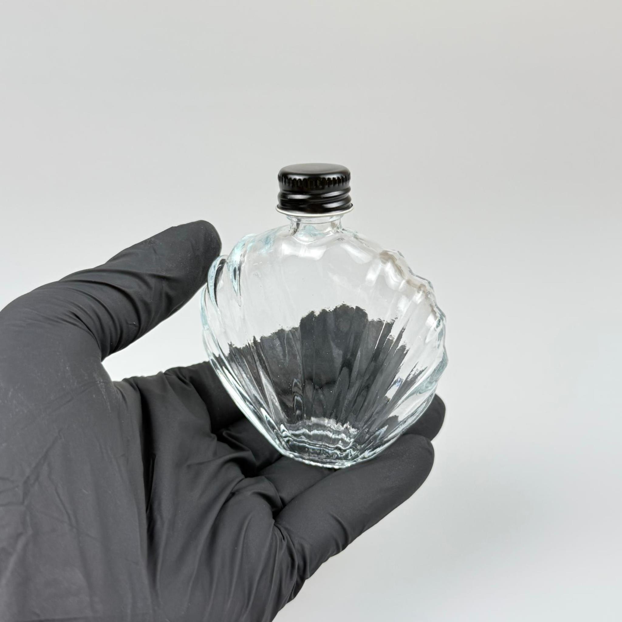 45 CC İSTİRİDYE MODEL CAM ŞİŞE - SİYAH METAL KAPAKLI KOLONYA TIPALI - 45 ML PRESTİJLİ ŞİŞE