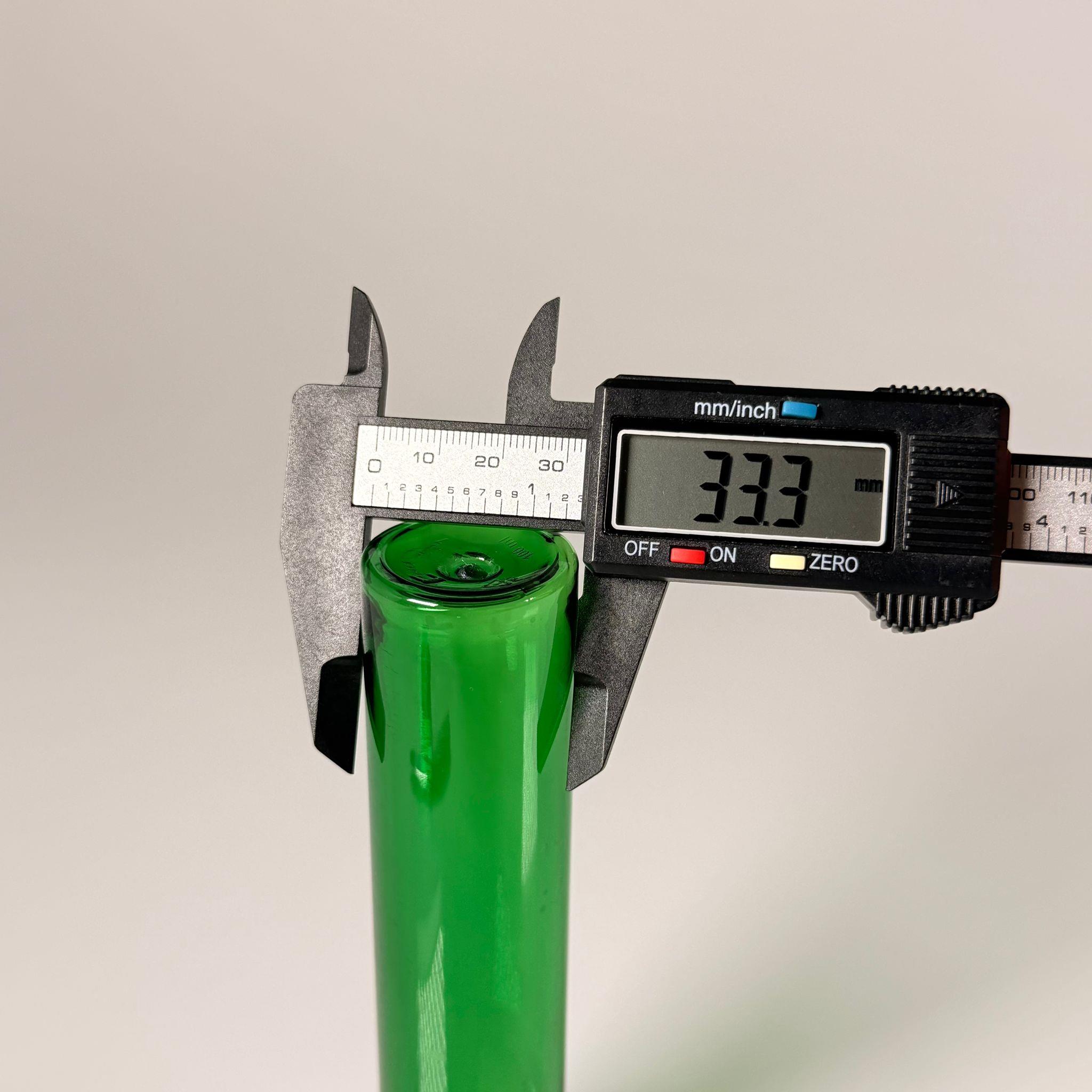 100 CC UZUN SİLİNDİR YEŞİL PET ŞİŞE (24 GR)  - BEYAZ DERİN ETEKLİ KAPAKLI KOLONYA TIPALI - 100 ML BİBERİYE SUYU, LAVANTA YAĞI, SAÇ SERUM, TONİK VB İÇİN PLASTİK KOZMETİK AMBALAJLARI