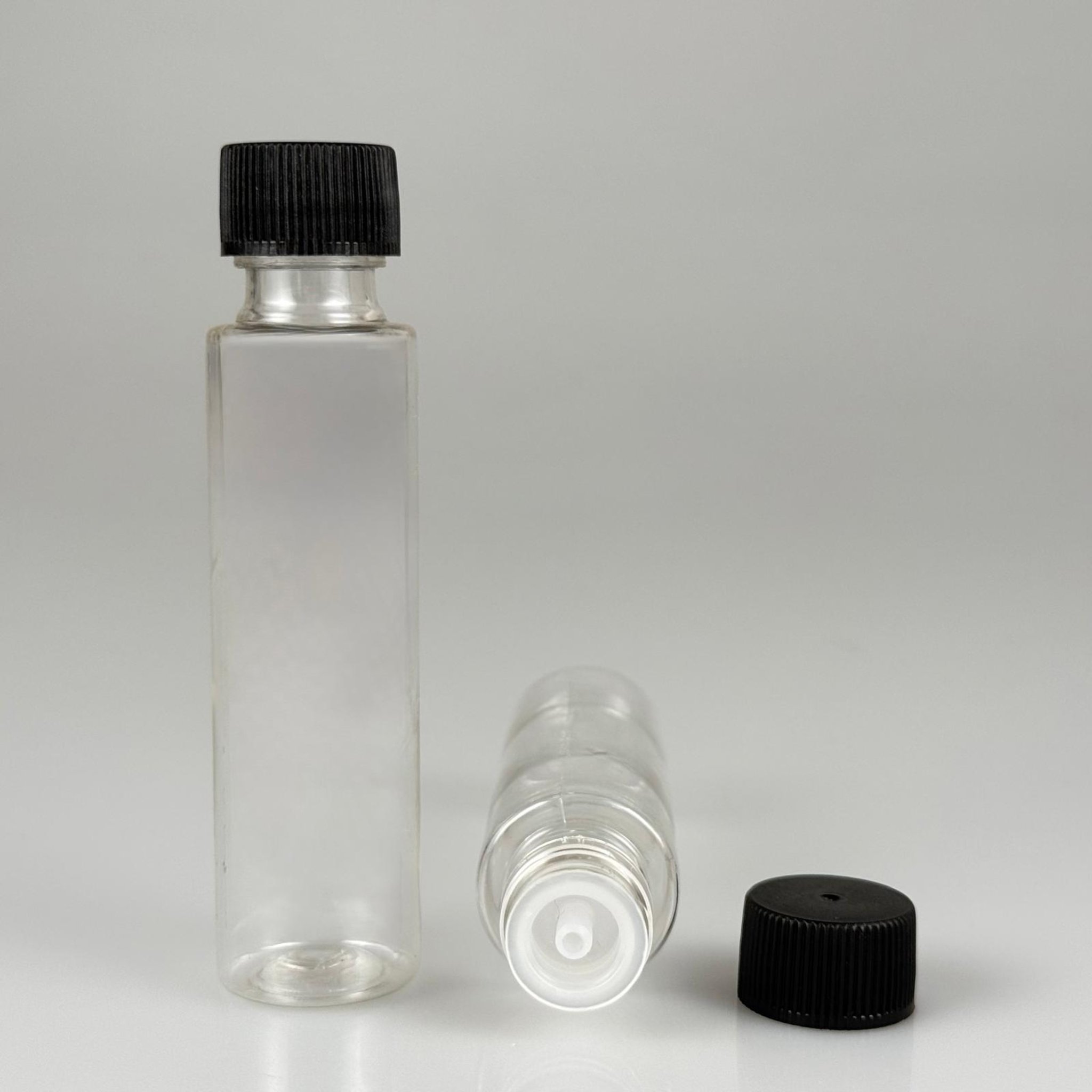35 CC İÇTEN DAMLALIKLI PLASTİK ŞİŞE -  35 ML ŞEFFAF PET ŞİŞE + CONTALI SİYAH KAPAK + KOLONYA TIPALI (DELEREK KULLANILIR) TAKIM