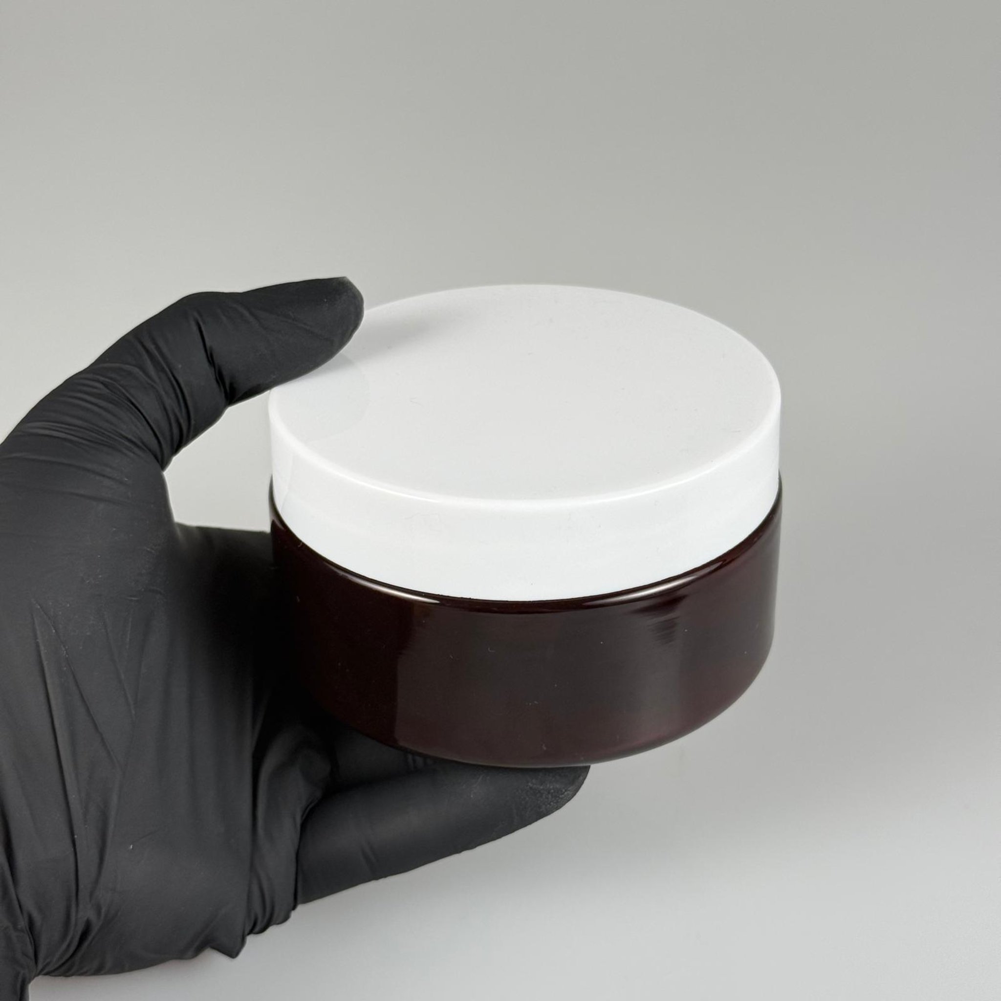 200 CC SERT PLASTİK AMBER KAVANOZ - BEYAZ KAPAKLI  - 200 ML KAHVERENGİ KAVANOZ