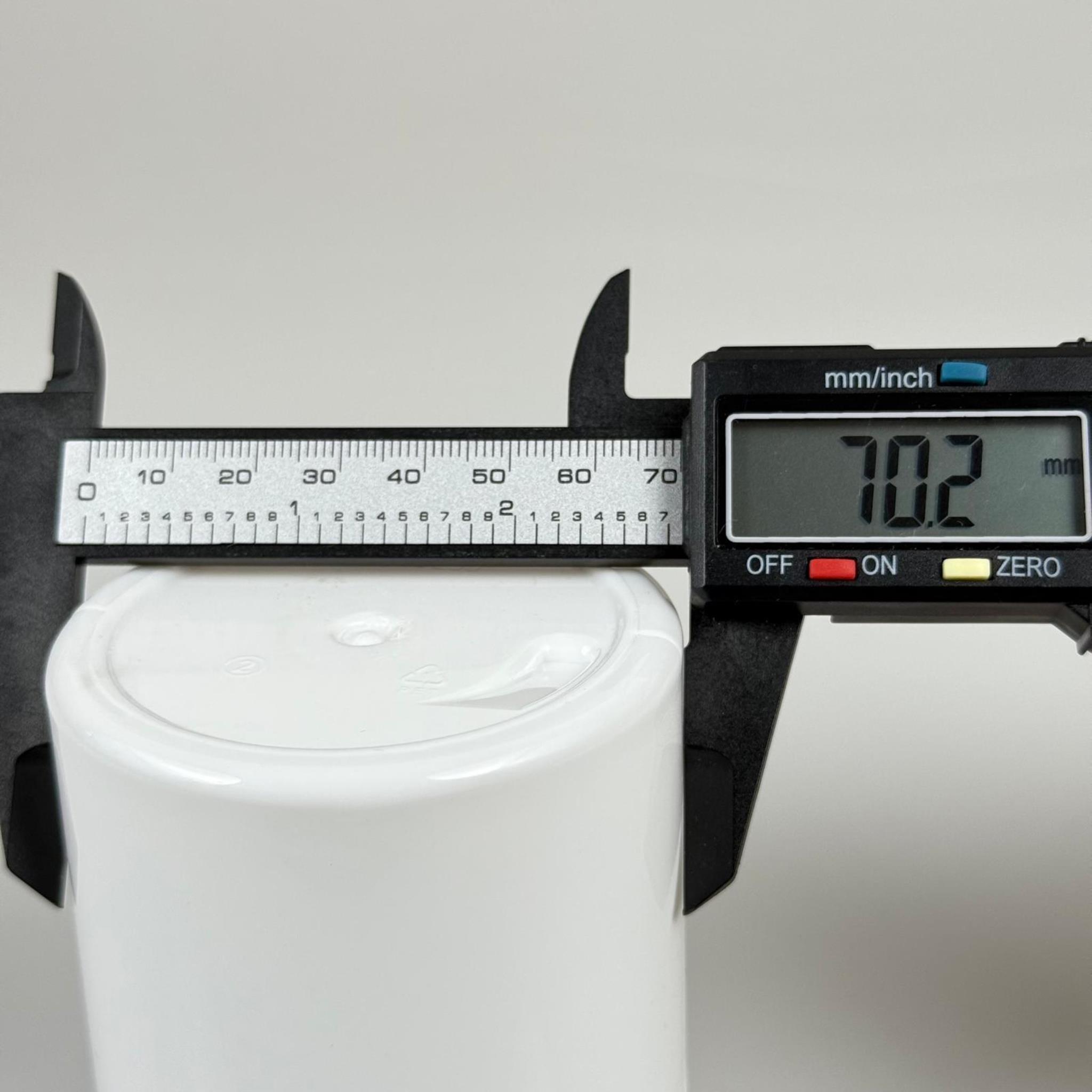 250 CC BEYAZ SERT PLASTİK KAVANOZ - GOLD KAPLAMALI PLASTİK KAPAKLI - 250 ML PLASTİK KAPAKLI PLASTİK KAVANOZ - KOZMETİK KAVANOZ, GIDA KAVANOZU VE KREM KAVANOZU OLARAK KULLANABİLİRSİNİZ