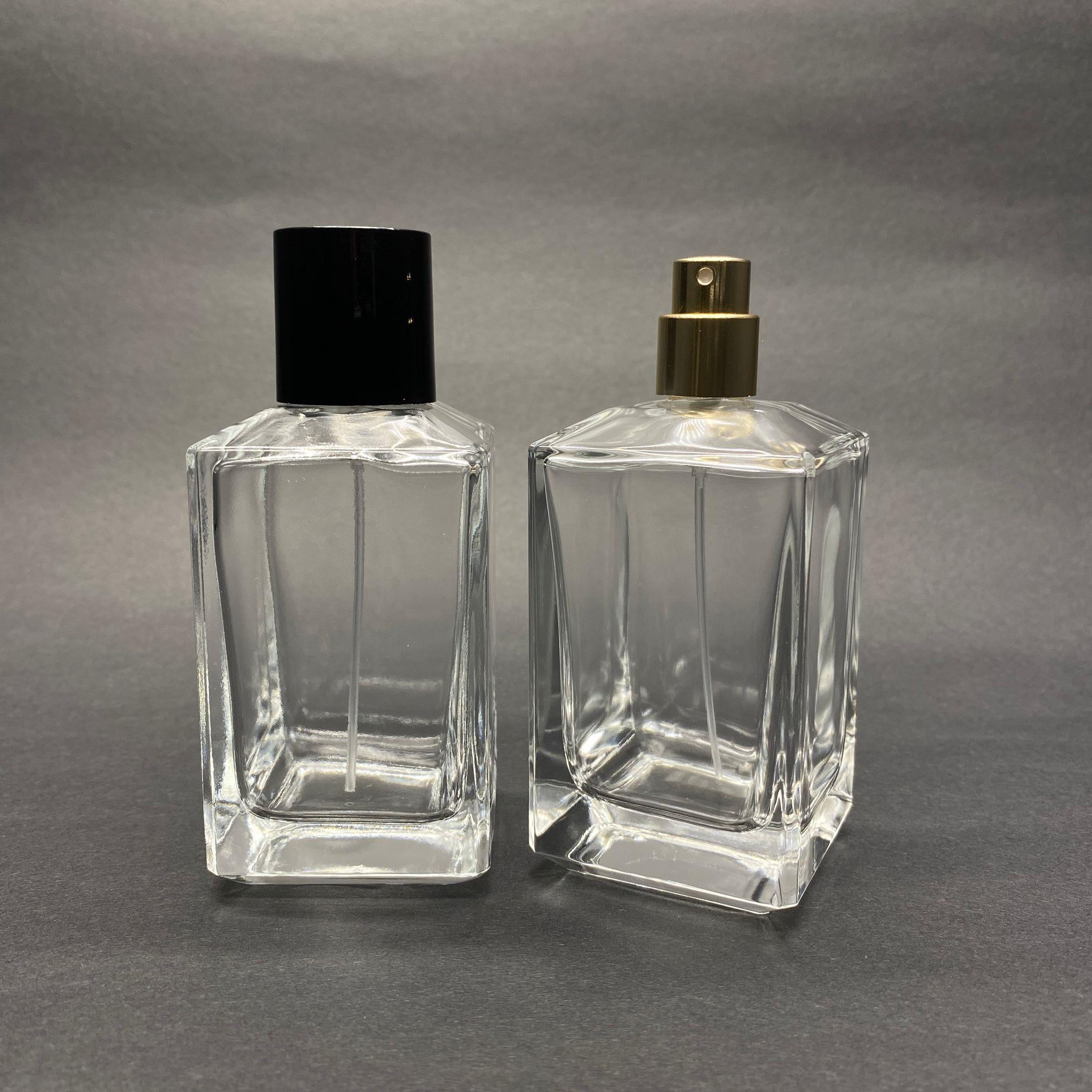 100 ML KÖŞELİ KONİK MODEL PRİZMA PARFÜM ŞİŞESİ - GOLD METAL SPREYLİ + SİYAH KAPAKLI (AĞIZ 15 MM GEÇME KOLAY KAPAMA)