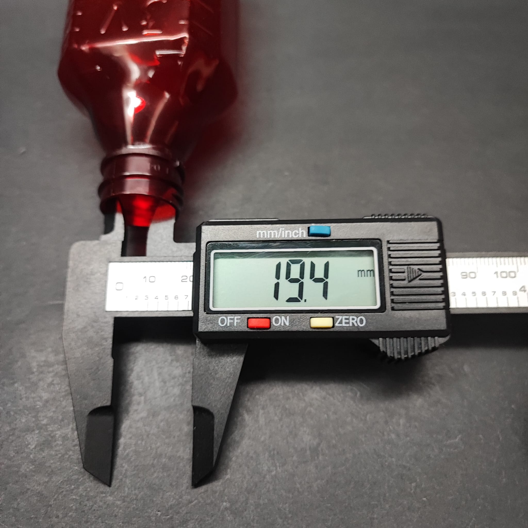 100 CC ÖLÇEKLİ PET ŞİŞE - 24 AĞIZ - 100 ML VE OZ ÖLÇÜLÜ KIRMIZI PET ŞİŞE