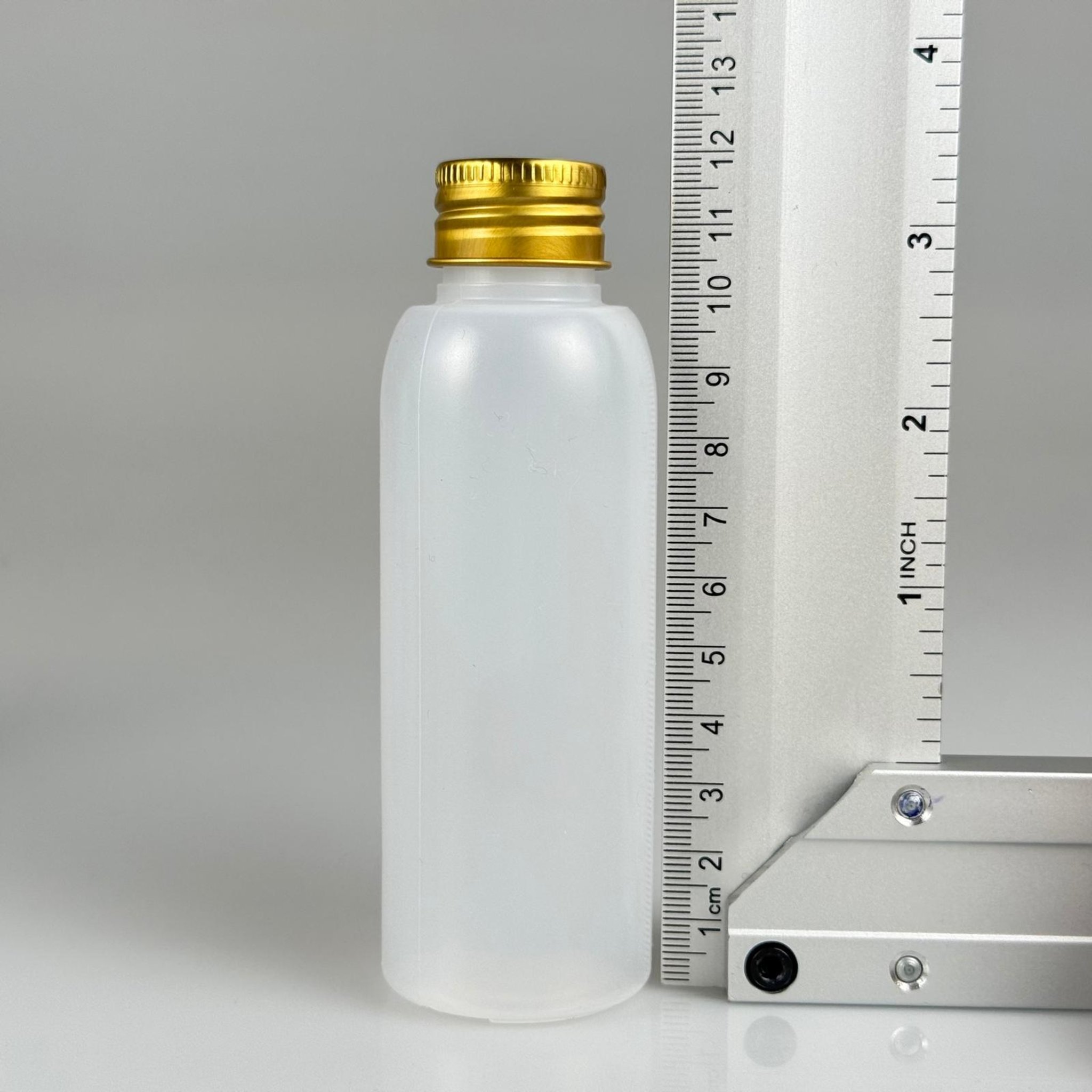 100 ML SIKILABİLİR YUMUŞAK PE POLİETİLEN PLASTİK ASETON ŞİŞESİ ( 24 AĞIZ ) + KÖPÜK CONTALI GOLD METAL ALÜMİNYUM KAPAKLI KOLONYA TIPALI TAKIM - 100 cc sos, yağ, kartuş, mürekkep vb için boş şişeler