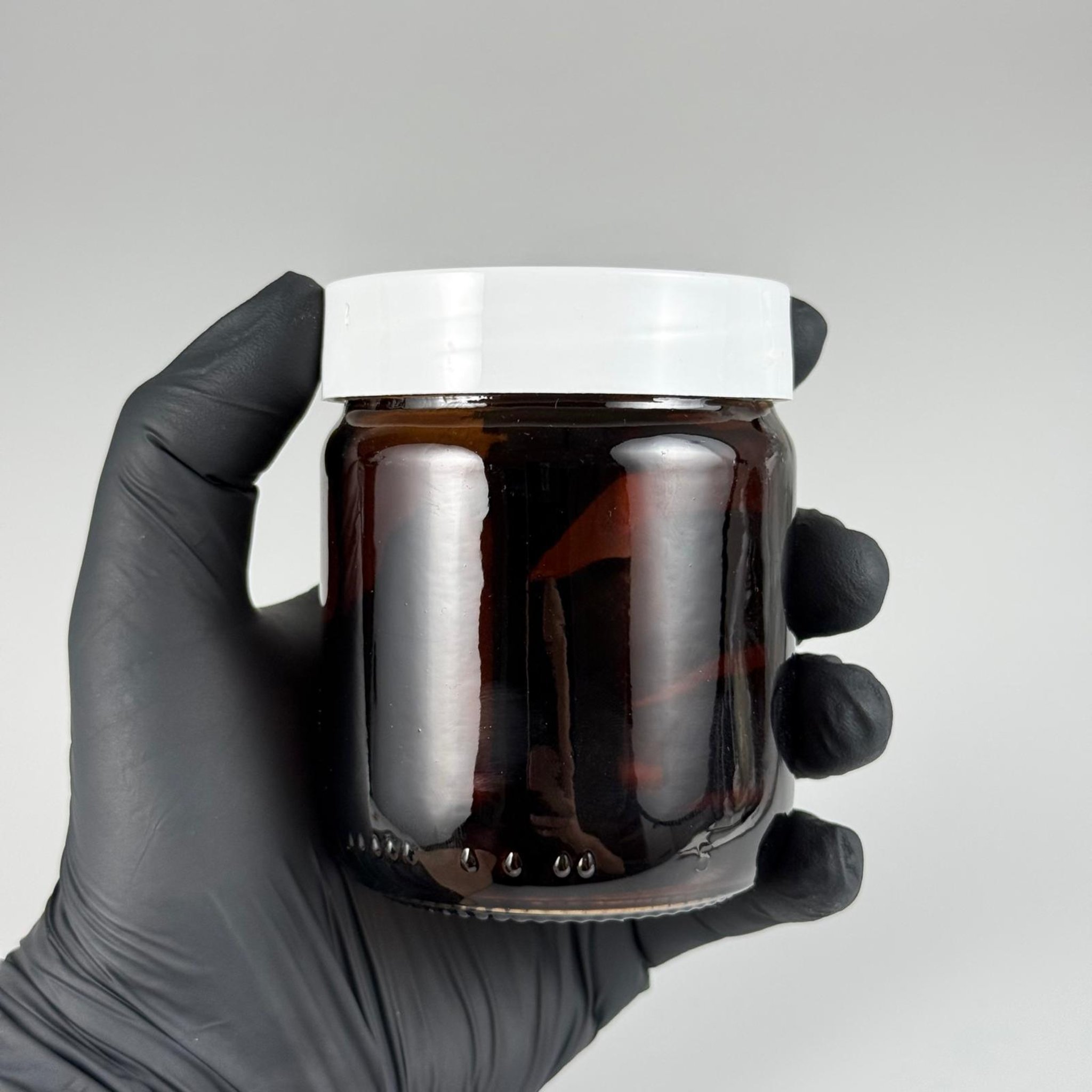 210 CC AMBER CAM KAVANOZ - BEYAZ PLASTİK KAPAKLI - 210 ML KAHVERENGİ CAM KAVANOZ (KARGODA ÇİZİLEBİLİR - İADESİ YOKTUR)
