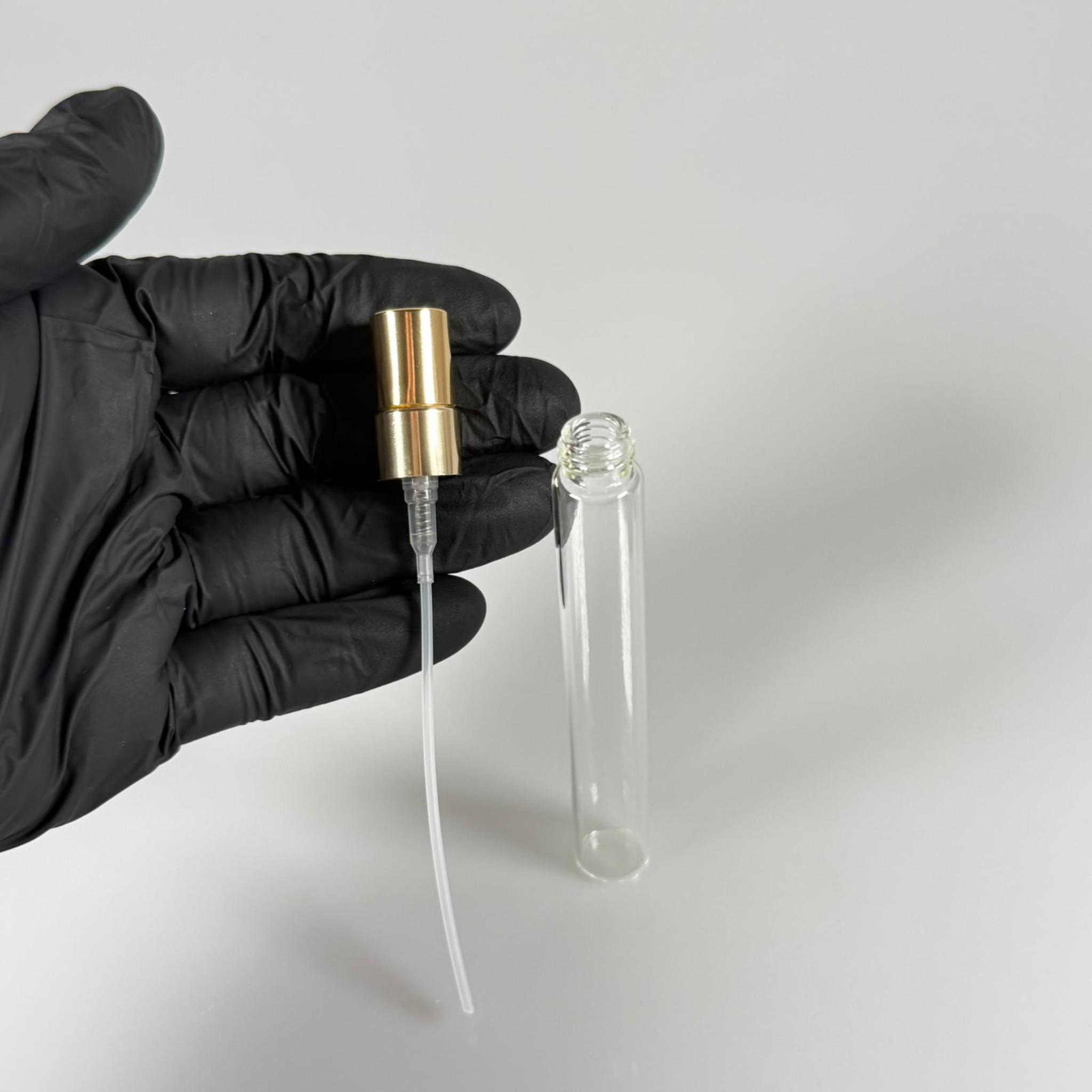 10 CC TESTER PARFÜM ŞİŞESİ - CAM KALEM PARFÜM ŞİŞESİ GOLD METAL SPREYLİ KAPAKLI TAKIM - 10 ML CAM TÜP PARFÜM ŞİŞESİ - VİDALI SPREY VALF TEKRAR DOLDURULABİLİR - HEDİYELİK CAM KOLONYA ŞİŞESİ - DÜĞÜN, NİŞAN, SÖZ, KINA, CENAZE, PROMOSYON İÇİN HEDİYELİK KOLONYA ŞİŞELERİ