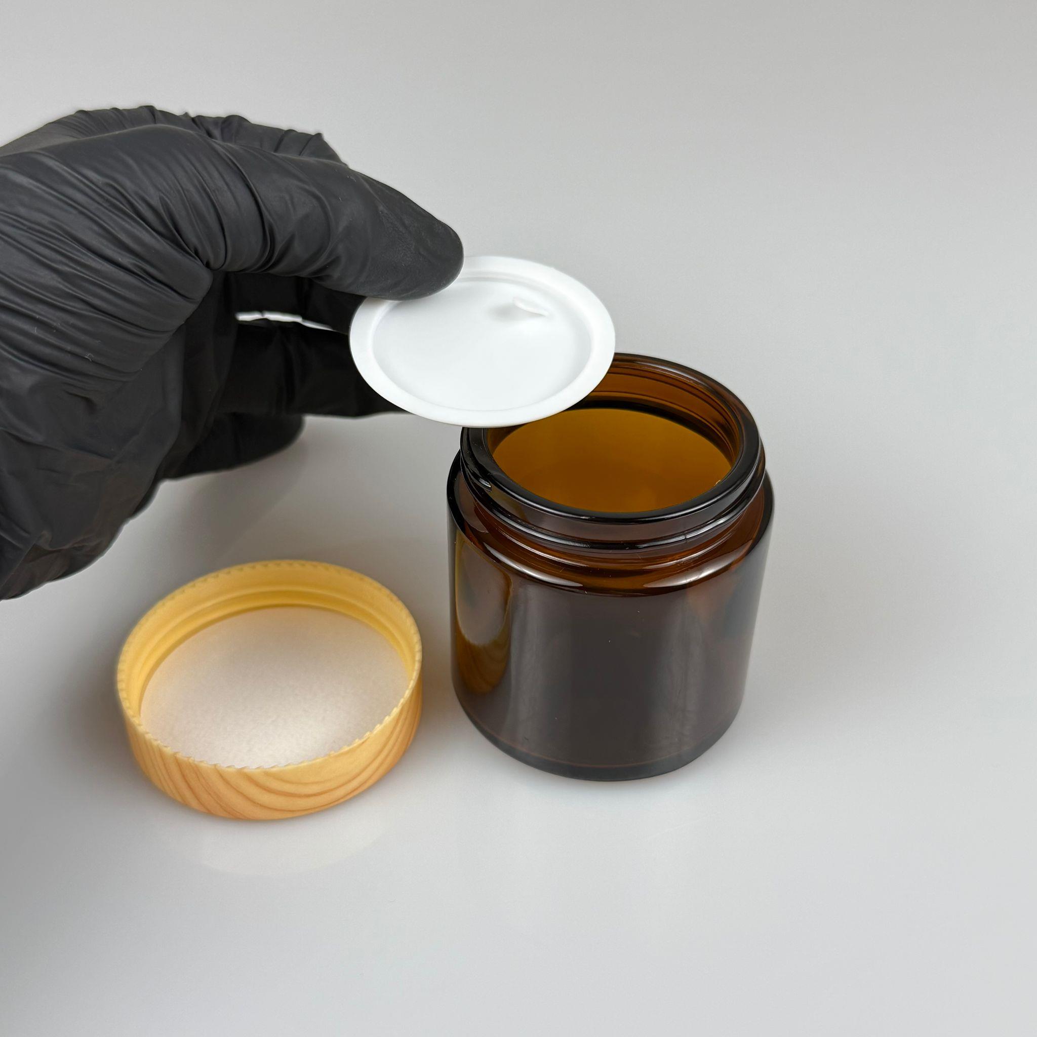 100 CC CAM AMBER KREM KAVANOZU - AHŞAP DESENLİ PLASTİK KAPAKLI İÇ CONTALI - 100 ML KAHVERENGİ CAM KAVANOZ  - KOZMETİK KAVANOZ