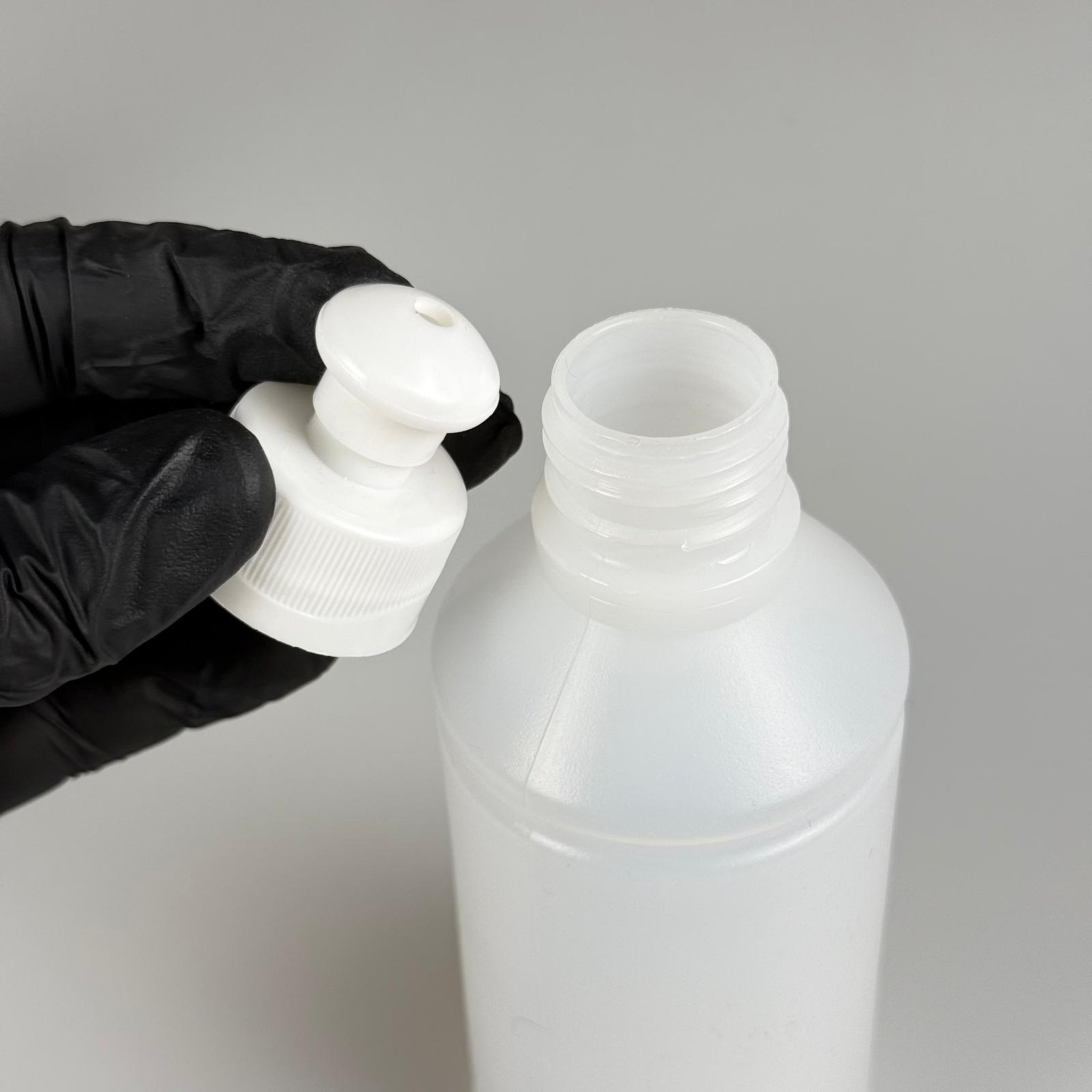 250 CC TİNER ŞİŞESİ - BEYAZ PUSH PULL KAPAKLI - 250 ML KİMYASALA DAYANIKLI PLASTİK ŞİŞE - 0,25 LT POLİETİLEN ŞİŞE
