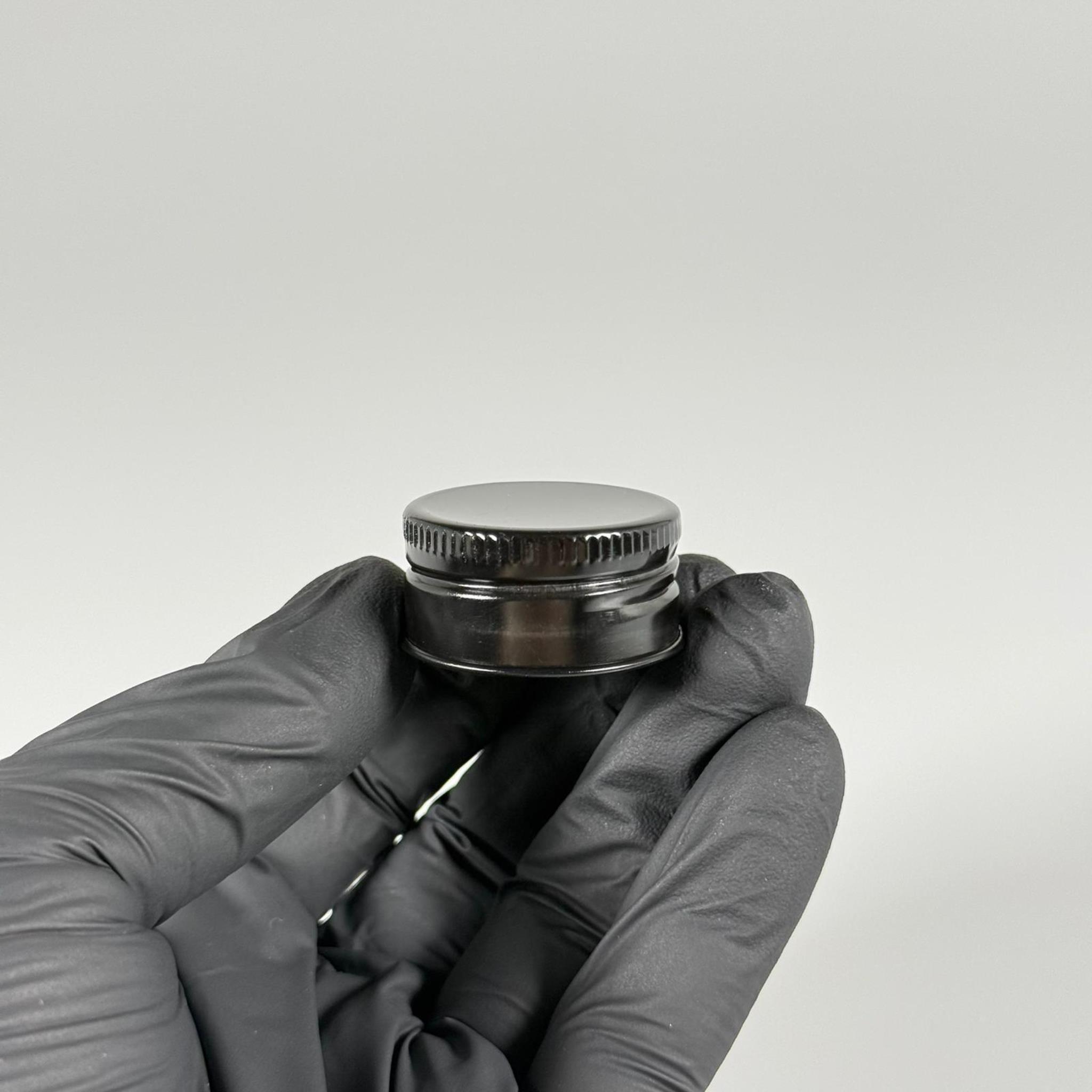 31/18 MM VİDALI METAL ALÜMİNYUM SİYAH KAPAK - 31 MM VİDALI AĞIZ DORİKA, MARASKA ŞİŞELER İÇİN ELLE KAPANABİLİR METAL KAPAK