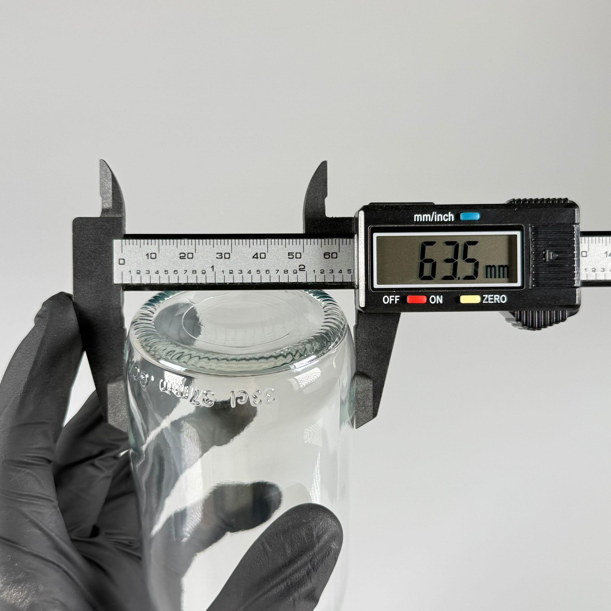 330 ML LÜKS CAM SU ŞİŞESİ - 330 CC BOŞ CAM SU ŞİŞELERİ - GOLD ALÜMİNYUM METAL KAPAKLI (ELLE AÇILIP KAPANABİLİR) - RESTORAN, CAFE, OTEL VS İÇİN PREMİUM CAM ŞİŞE