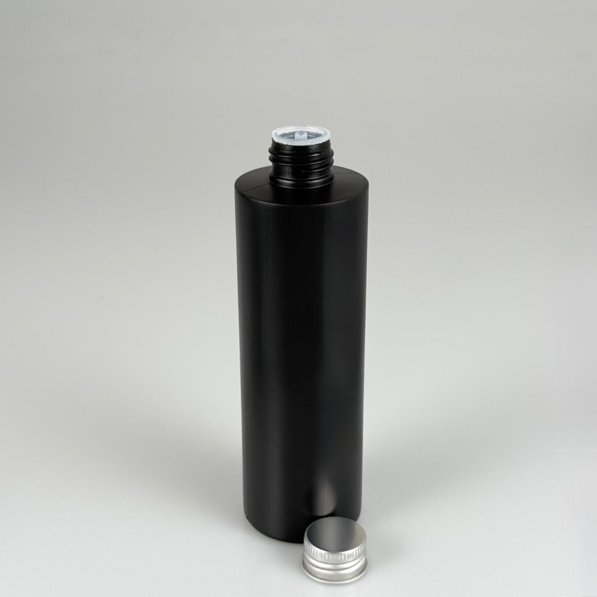 250 CC SİYAH SİLİNDİR MODEL MAT SERT POLİETİLEN ASETON ŞİŞESİ (24 AĞIZ) + KÖPÜK CONTALI GÜMÜŞ METAL ALÜMİNYUM KAPAK + KOLONYA TIPALI TAKIM - 250 ML KAPAKLI POLİETİLEN ŞİŞELER