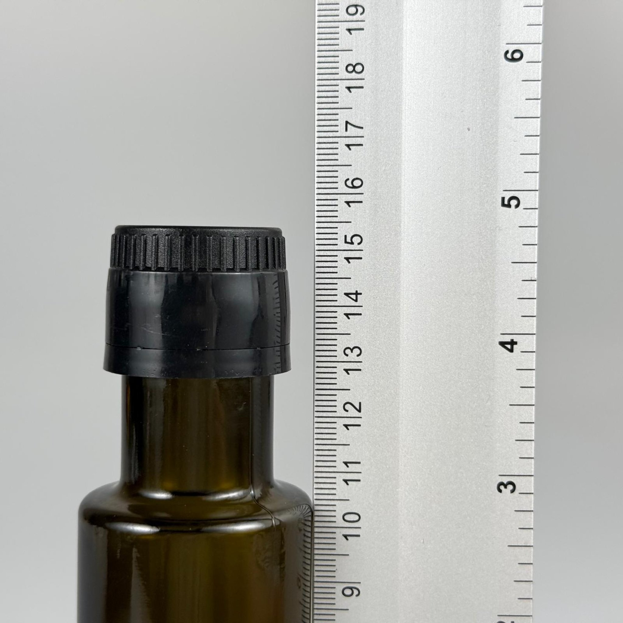 100 CC DORİKA CAM ŞİŞE KOYU YEŞİL (31 MM AĞIZ) - AKITICILI SİYAH KİLİTLİ KAPAKLI - 100 ML SİLİNDİR DORİCA YAĞ VE SOS ŞİŞELERİ