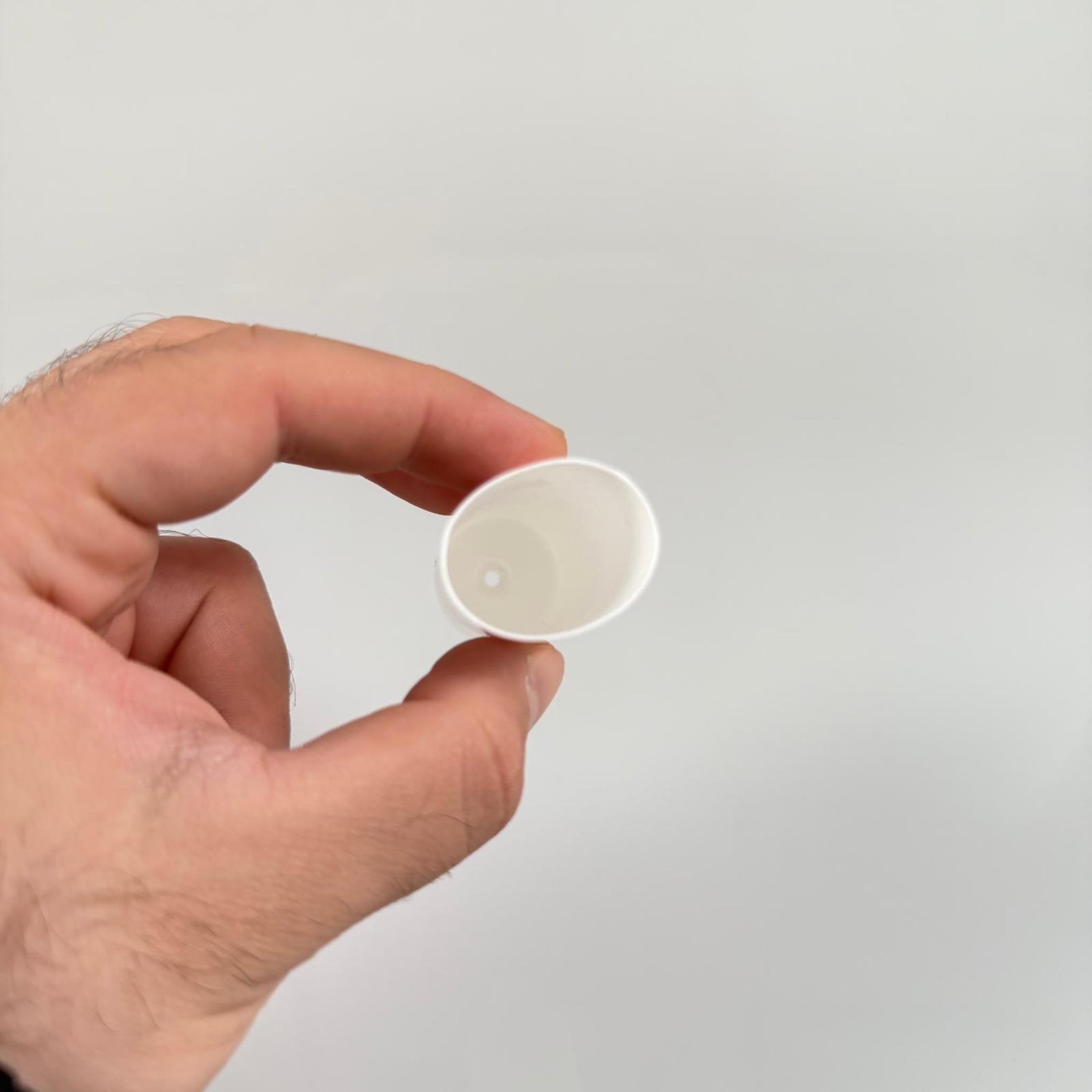 KOZMETİK İÇİN BEYAZ BOŞ KREM TÜPÜ KAPAKLI - 30 ML - MERHEM TÜPÜ - LİPGLOSS TÜP - DUDAK PARLATICISI TÜPÜ - BAL DOLUMU İÇİN PLASTİK TÜP  - DÜZ - ALTI AÇIK ELLE KAPANMAZ ISITICI GEREKİR