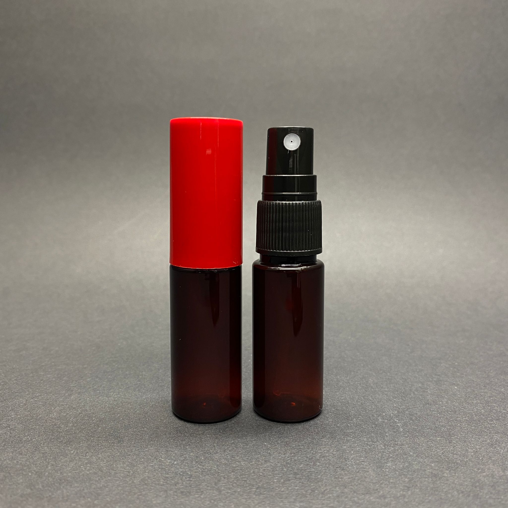 15 CC AMBER PARFÜM ŞİŞESİ PLASTİK - SİYAH SPREY + KIRMIZI KAPAK - 15 ML PARFÜM ŞİŞESİ PET