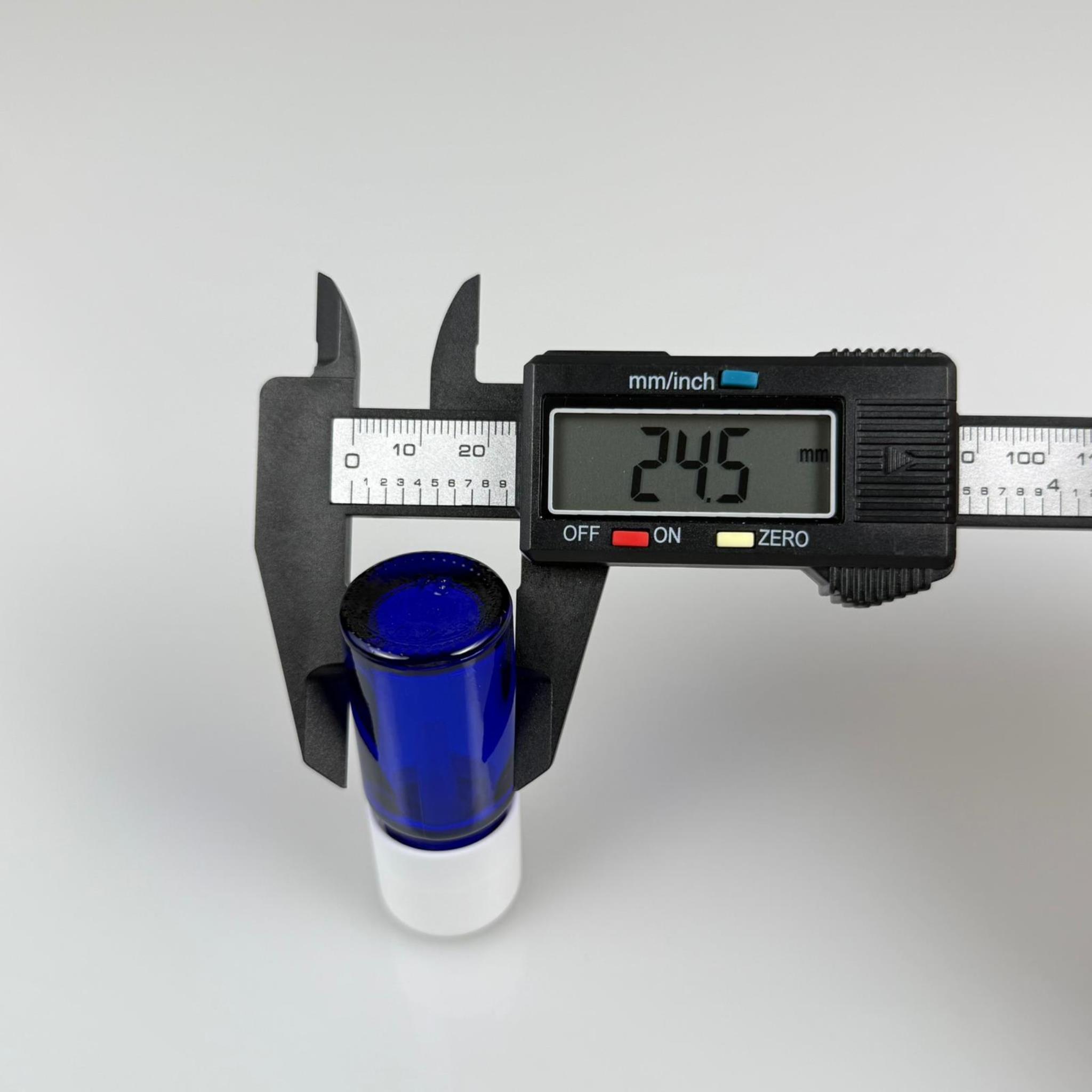 10 CC MAVİ CAM ŞİŞE + İÇTEN DAMLALIKLI ÇOCUK KİLİTLİ BEYAZ KAPAK - MAVİ 10 ML KİLİT KAPAKLI DAMLATMALI ŞİŞE