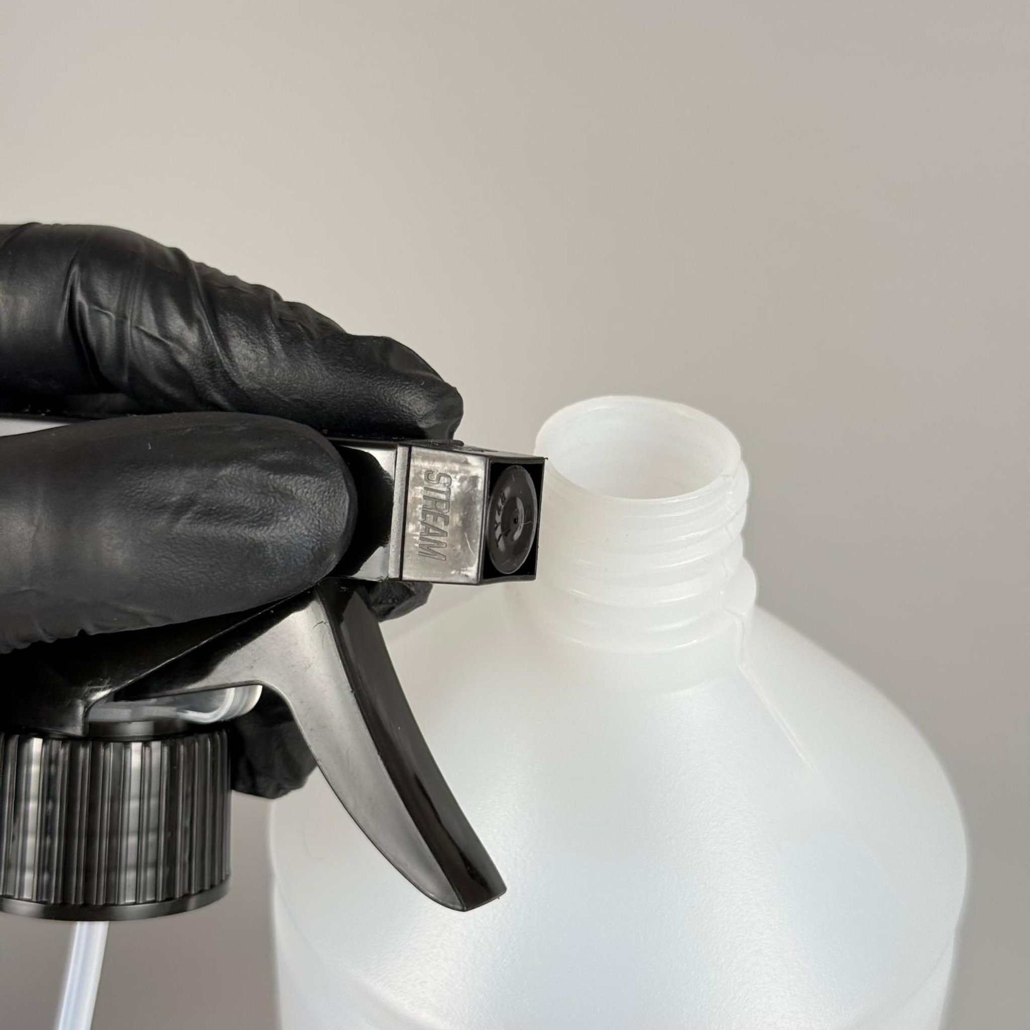 1000 CC TİNER ŞİŞESİ - SİYAH TRİGER TETİK SPREYLİ - 1000 ML KİMYASALA DAYANIKLI PLASTİK ŞİŞE - 1 LT POLİETİLEN ŞİŞE