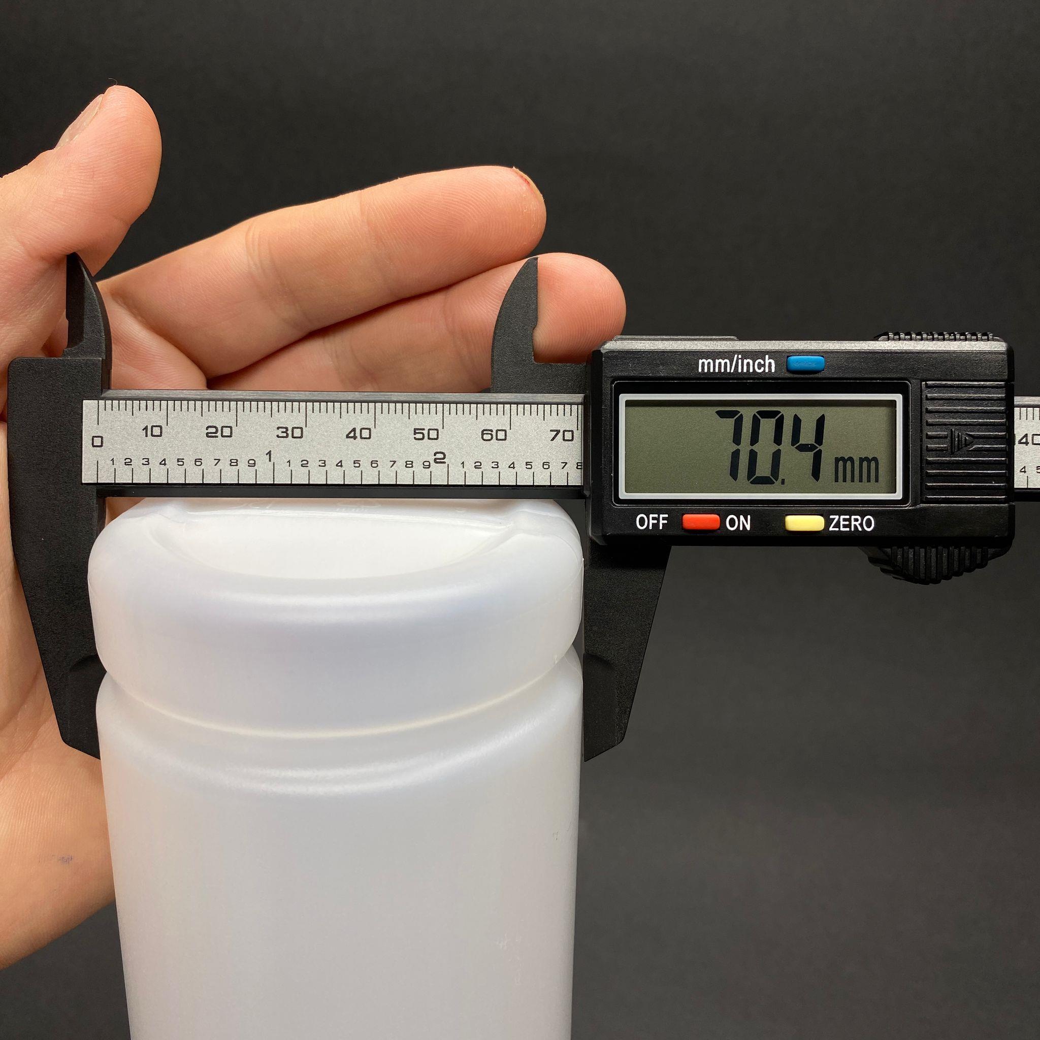 500 CC YARI SAYDAM POLİETİLEN SİLİNDİR MODEL ŞİŞE - SİYAH DOZAJ POMPALI (HER BASMADA 4 CC SIVI ATAR)  - 0,5 LT POMPALI ŞİŞE - ŞURUP, ŞAMPUAN, KREM GİBİ YOĞUN KIVAMLI SIVILARDA KULLANILIR