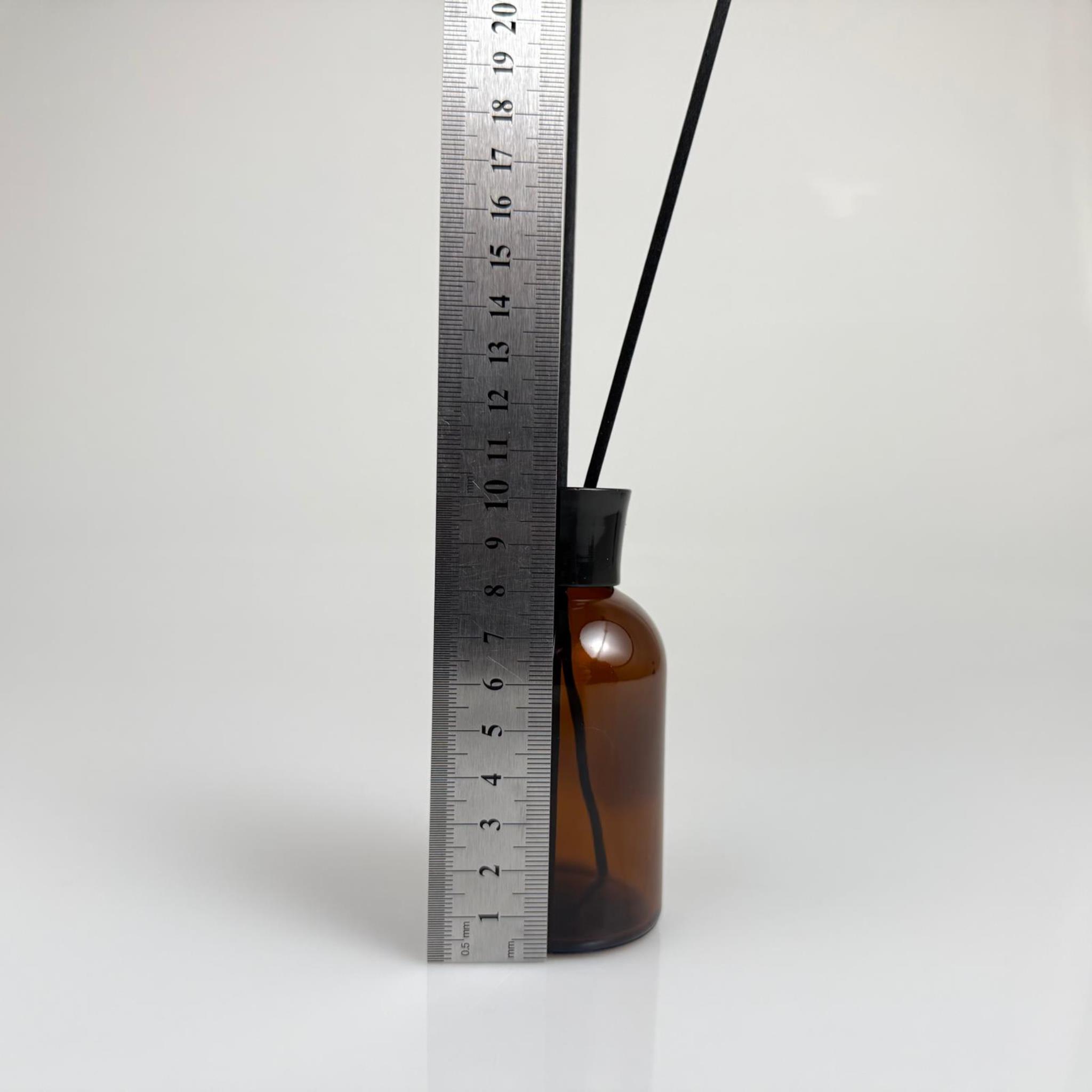 100 CC AMBER CAM BAMBU ODA KOKUSU ŞİŞESİ - 100 ML ÇUBUKLU BAMBU ODA KOKUSU ŞİŞESİ - DİFÜZÖR ŞİŞE- CAM ŞİŞE + SİYAH LÜX KAPAK + SİYAH TIPA + 3 ADET FİBER SİYAH BAMBU ÇUBUK