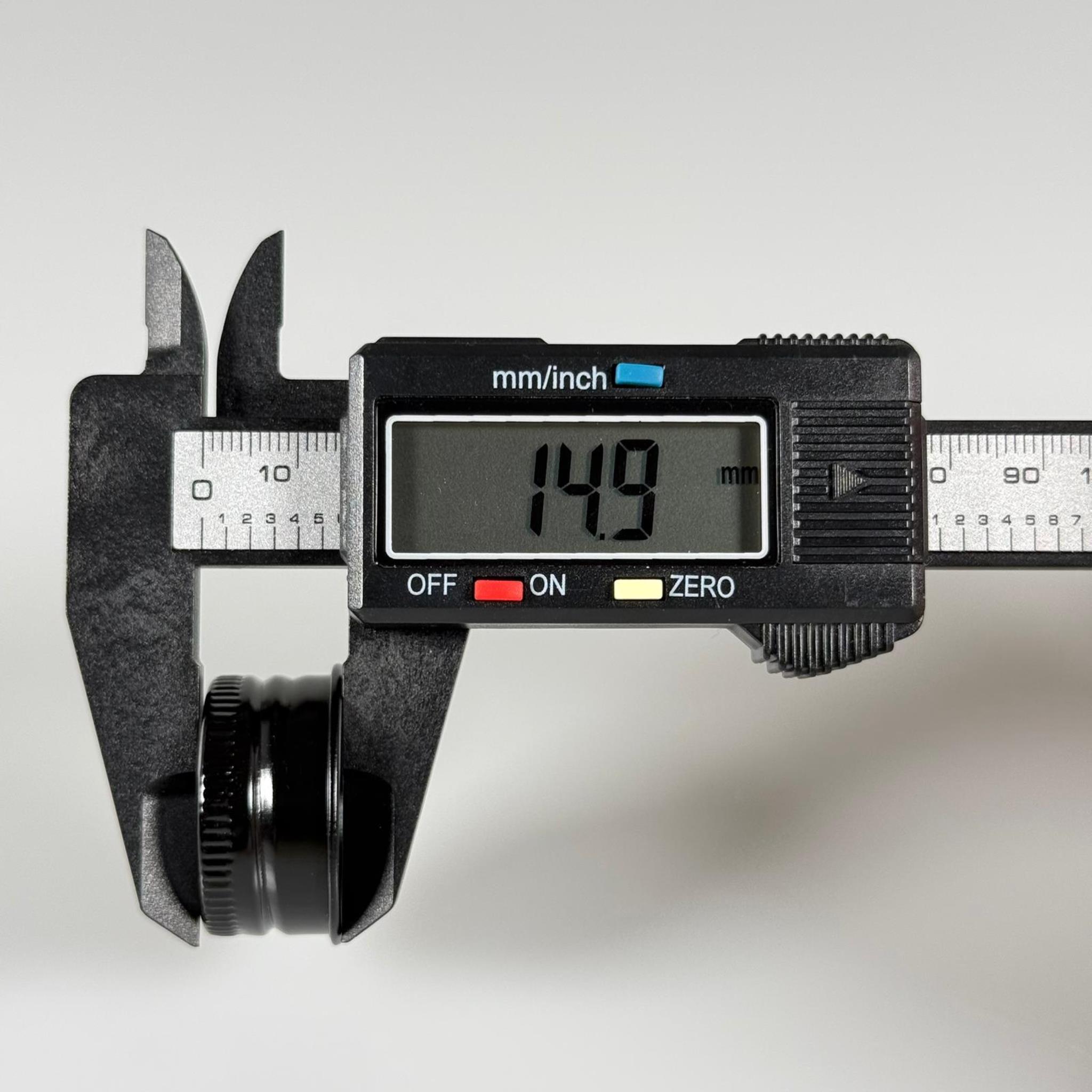 28 MM VİDALI SİYAH ALÜMİNYUM METAL KAPAK SERT (COLD BREW ŞİŞE KAPAĞI - SOĞUK KAHVE ŞİŞESİ KAPAĞI)