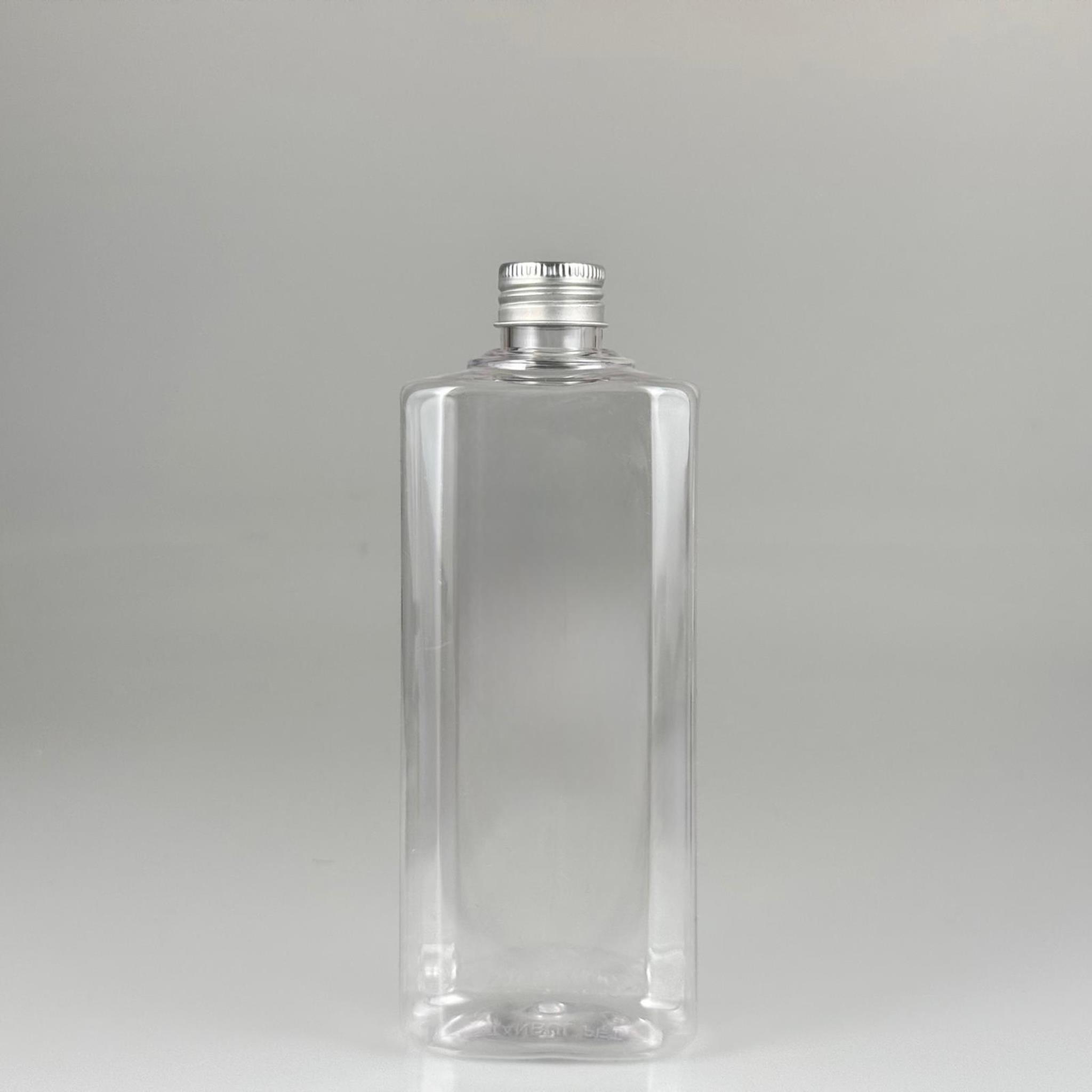 400 CC YASSI MODEL ŞEFFAF PET ŞİŞE (24 AĞIZ) + KÖPÜK CONTALI GÜMÜŞ METAL ALÜMİNYUM KAPAKLI TAKIM - 400 ML KAPAKLI PLASTİK ŞİŞELER