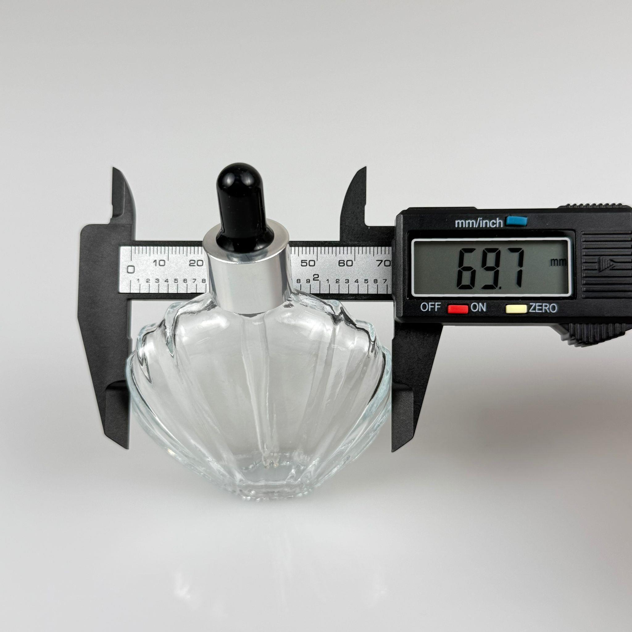 45 CC İSTİRİDYE MODEL PRESTİJLİ CAM DAMLALIKLI ŞİŞE - SİYAH EMZİK - GÜMÜŞ METALİK KAPAK - 45 ML CAM DAMLALIKLI ŞİŞE - DAMLALIKLI BOŞ ŞİŞE