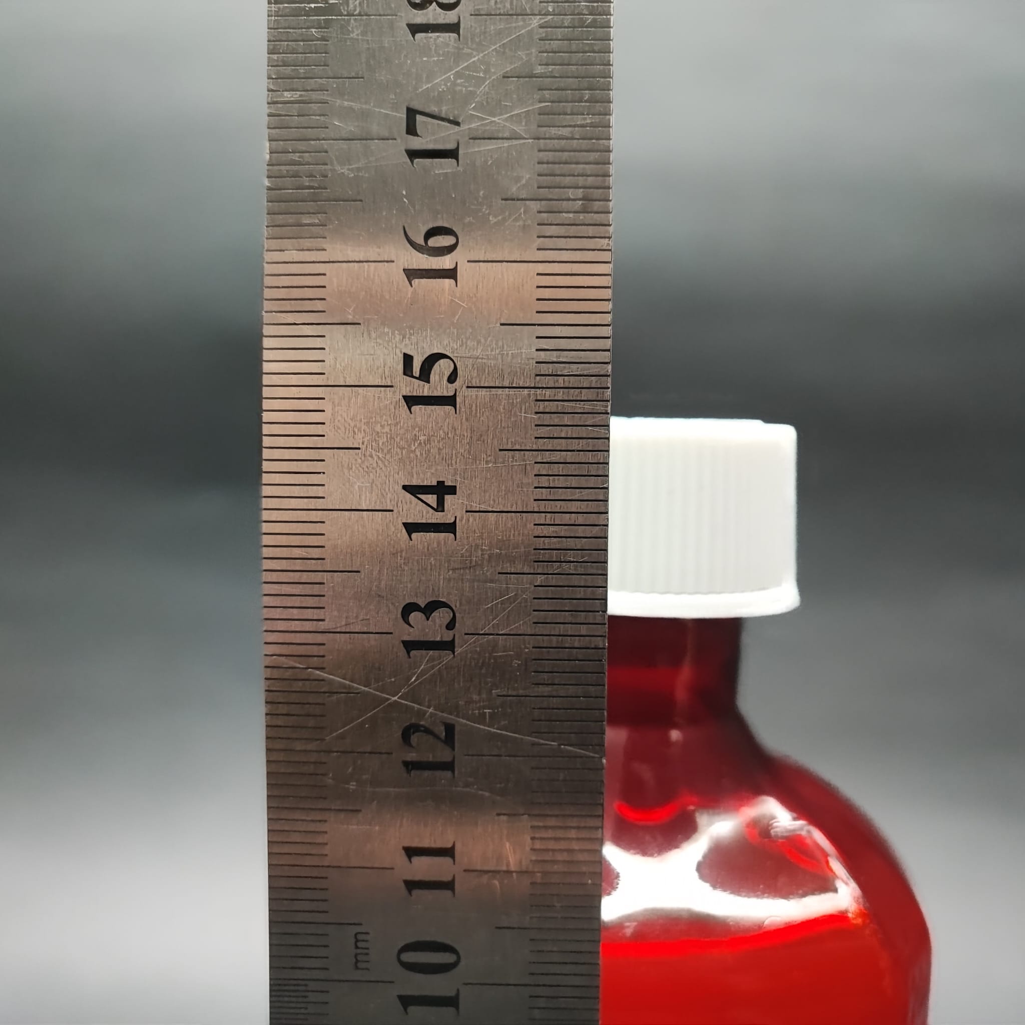 200 CC ÖLÇEKLİ PET ŞİŞE - BEYAZ ÇOCUK KİLİTLİ KAPAKLI - 200 ML VE OZ ÖLÇÜLÜ KIRMIZI PET ŞİŞE