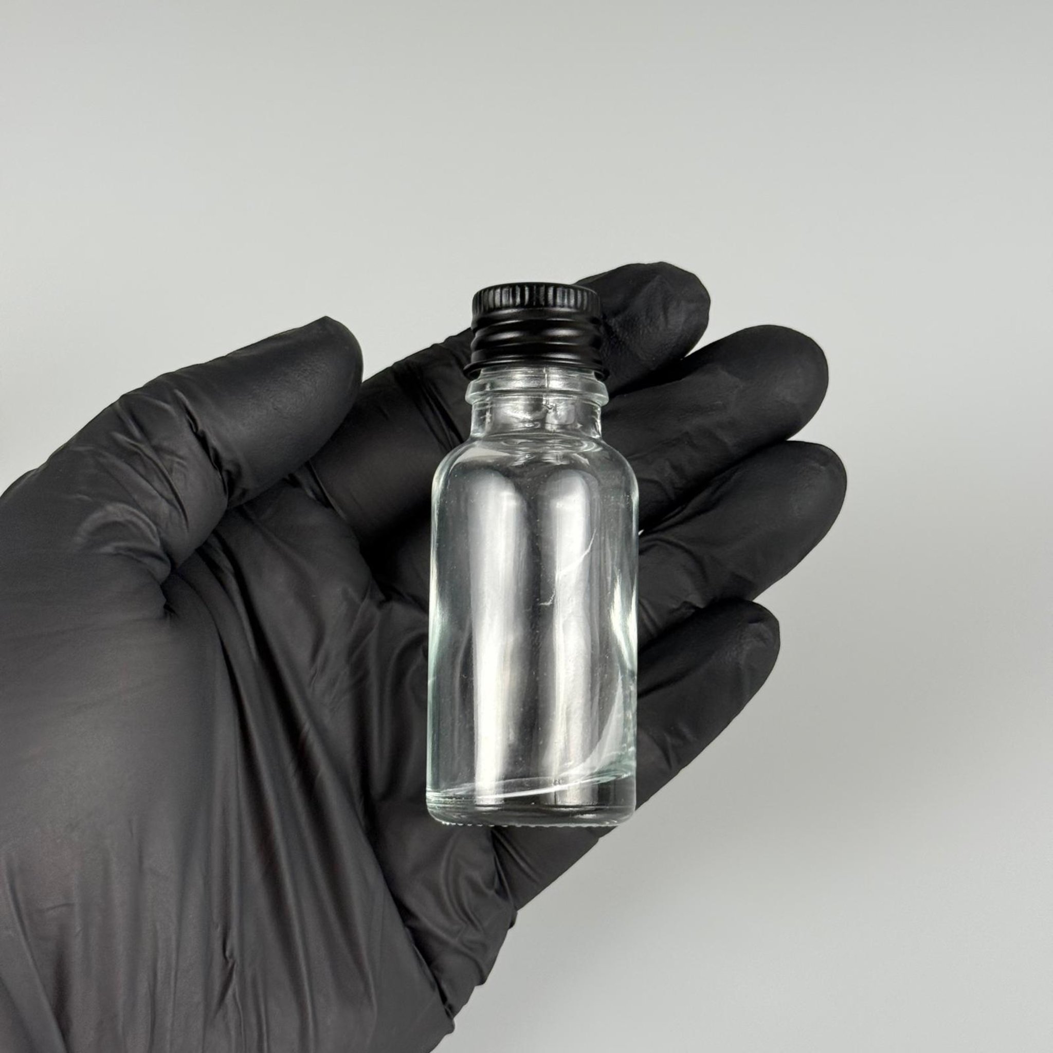 20 CC ŞEFFAF CAM ŞİŞE + KÖPÜK CONTALI SİYAH ALÜMİNYUM METAL KAPAKLI + DAMLALIKLI KOLONYA TIPALI TAKIM - 20 ML ŞEFFAF CAM ŞİŞE