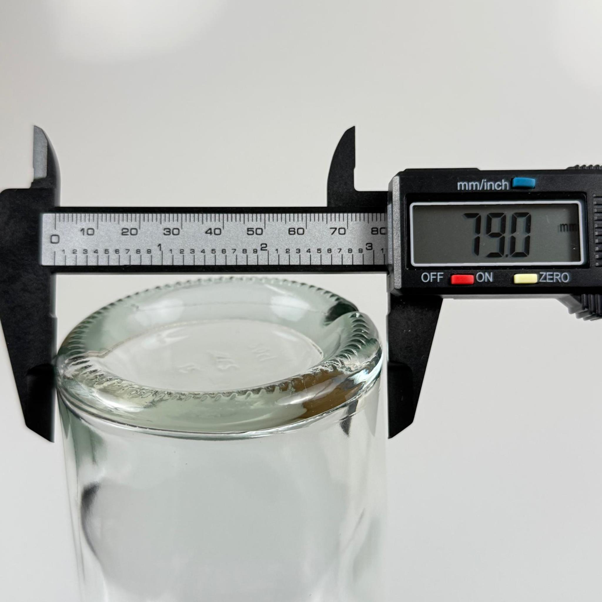 500 CC KALIN DİPLİ KÜT LÜKS CAM ŞİŞE - CONTALI SİYAH KAPAKLI - 500 ML SİLİNDİR ÖZEL CAM ŞİŞE