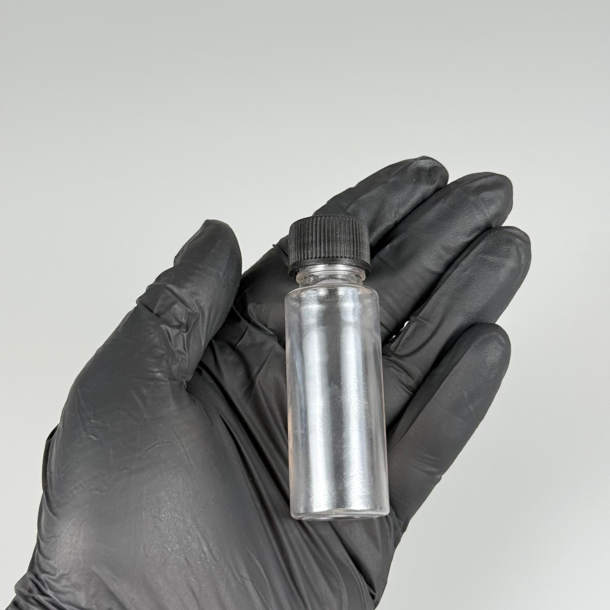 20 CC İÇTEN DAMLALIKLI PLASTİK ŞİŞE -  20 ML ŞEFFAF PET ŞİŞE + CONTALI SİYAH KAPAK + KOLONYA TIPALI (DELEREK KULLANILIR) TAKIM