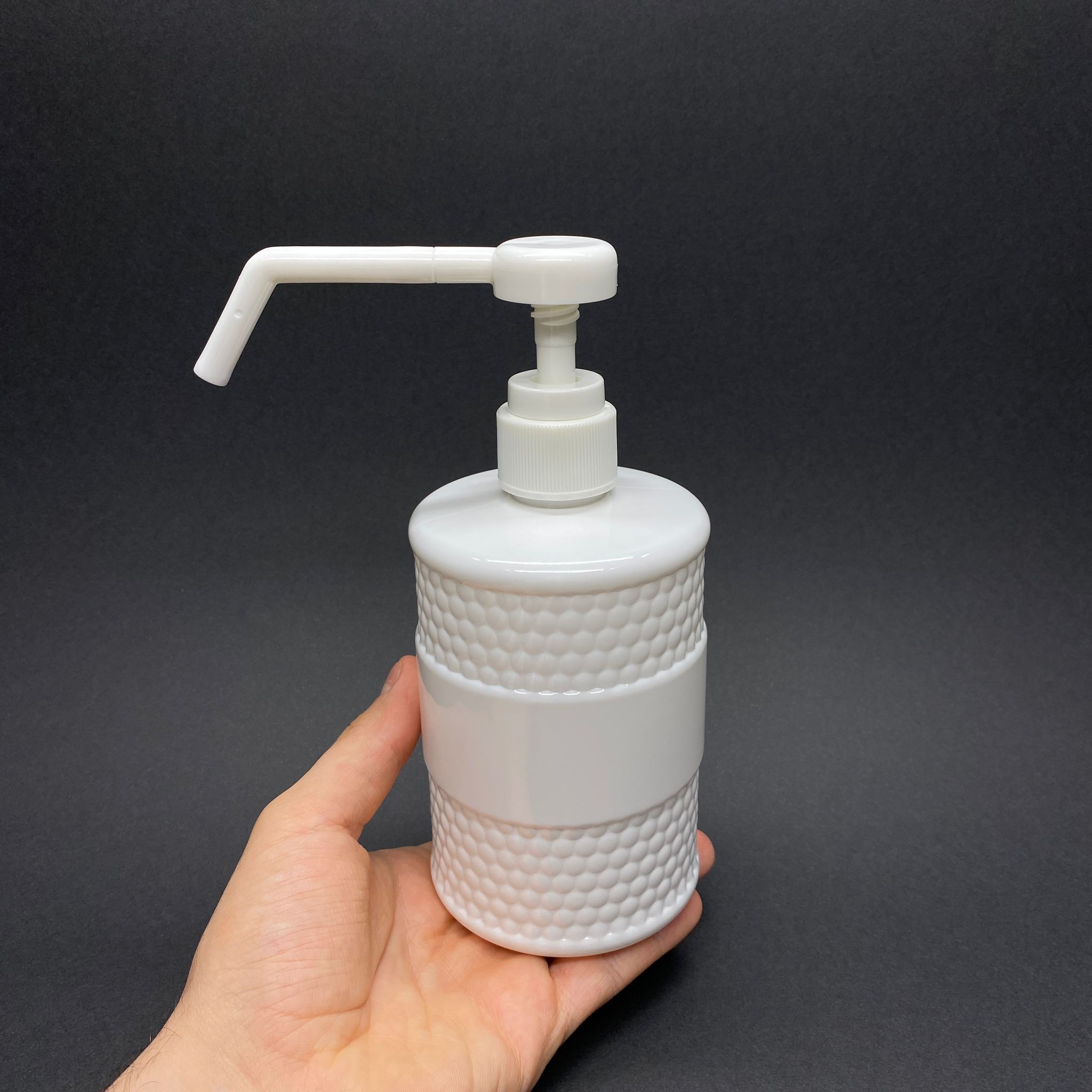 500 CC DESENLİ BEYAZ PLASTİK ŞİŞE - BEYAZ DİSPANSİYER PÜSKÜRTÜCÜ POMPALI - 500 ML KALIN PLASTİK ŞİŞE (PORSELEN GÖRÜNÜMLÜ PLASTİK ŞİŞE)