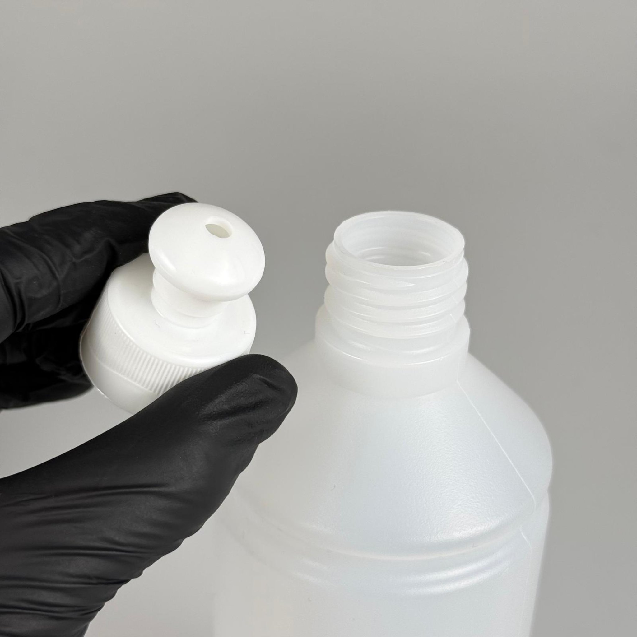500 CC TİNER ŞİŞESİ - BEYAZ PUSH PULL KAPAKLI - 500 ML KİMYASALA DAYANIKLI PLASTİK ŞİŞE - 0,5 LT POLİETİLEN ŞİŞE