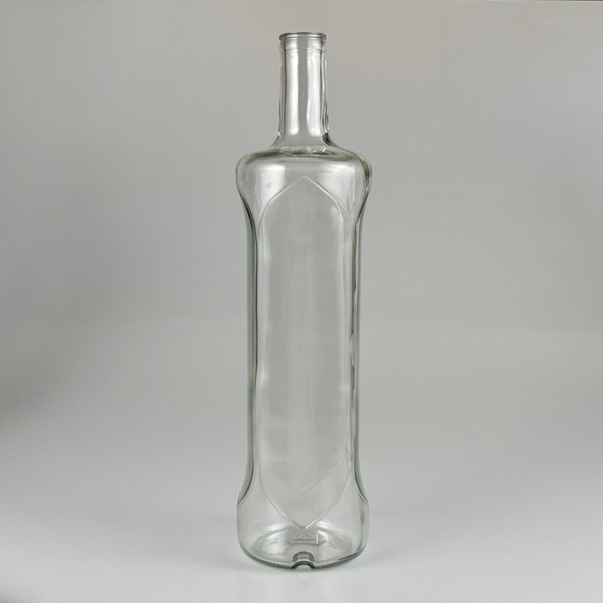 1000 CC DESENLİ DORİKA ŞEFFAF CAM ŞİŞE - 28 MM ÇAKMA AĞIZ (KAPAKSIZ) - 1000 ML DESENLİ DORİKA CAM ŞİŞE